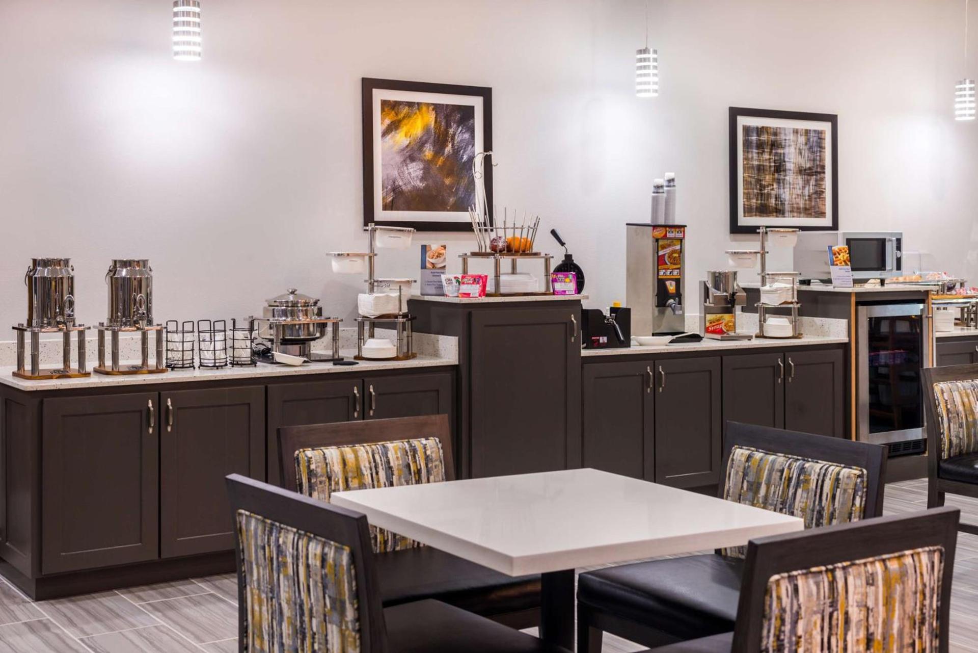 Best Western Plus Regency Park photo 48