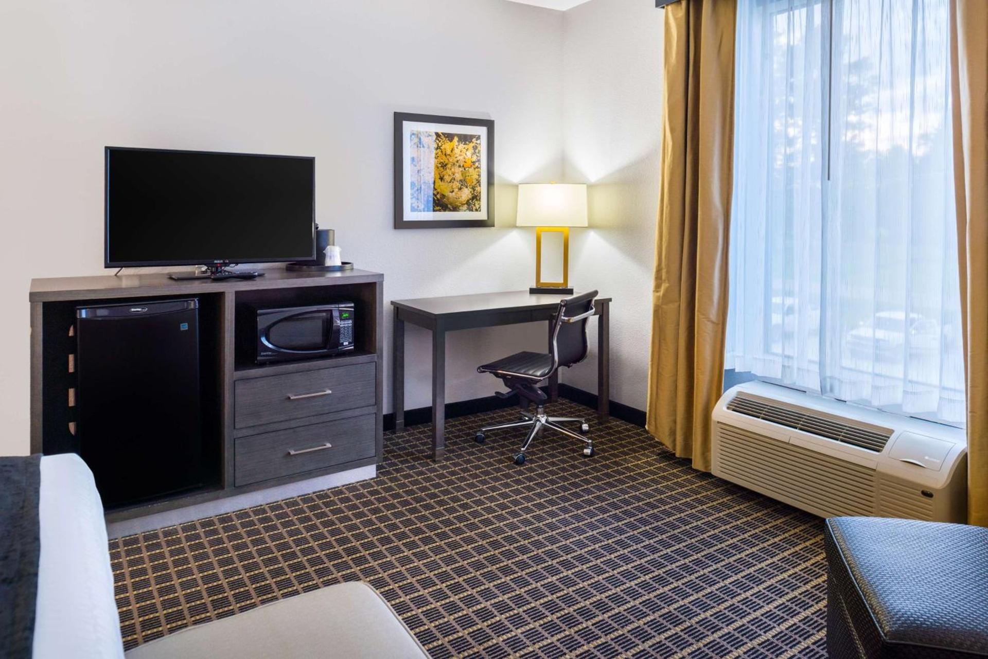 Best Western Plus Regency Park photo 11