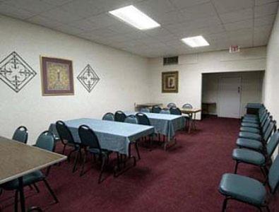 Howard Johnson by Wyndham Winter Haven FL photo 34