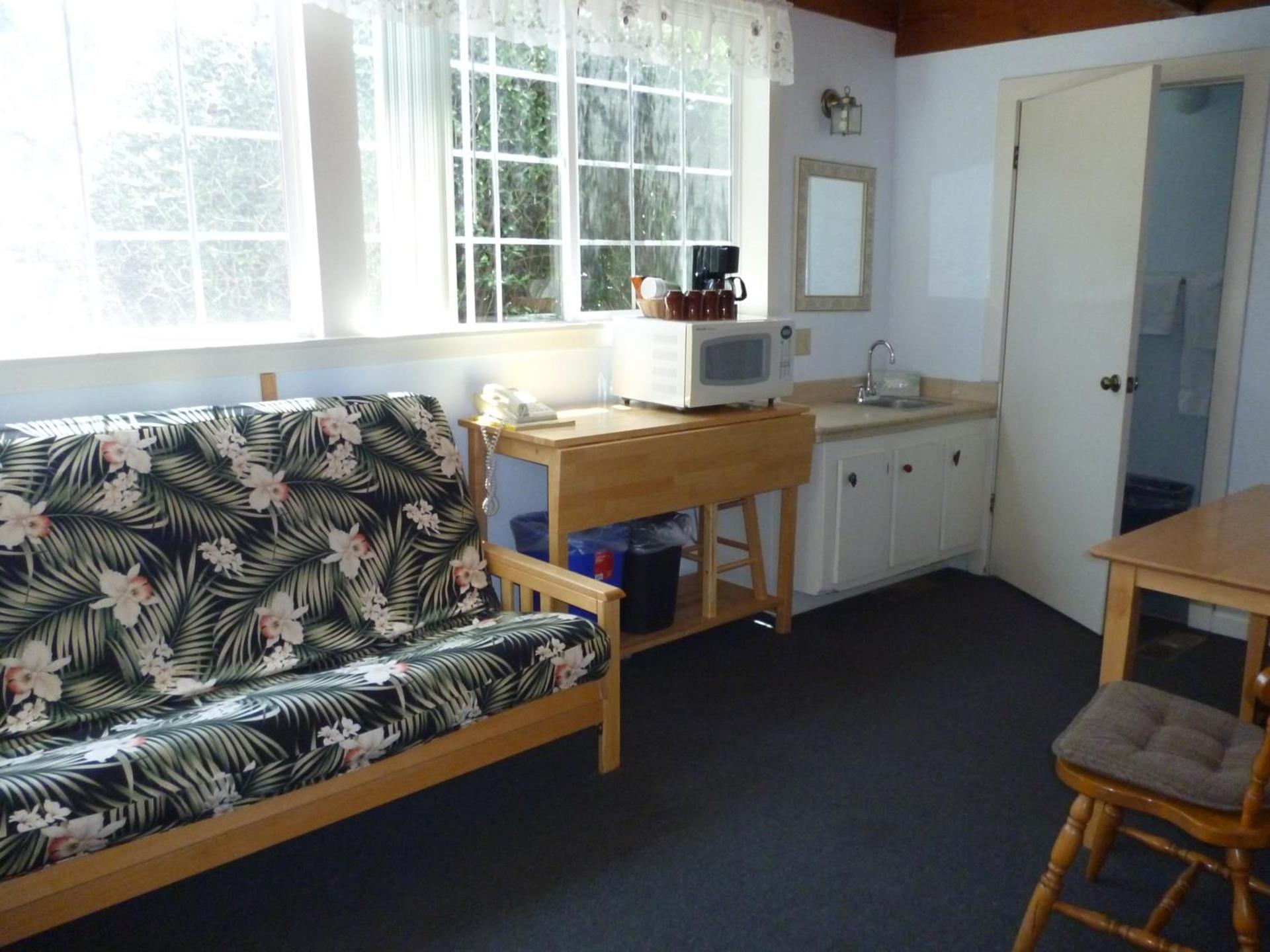Harbor Inn photo 52