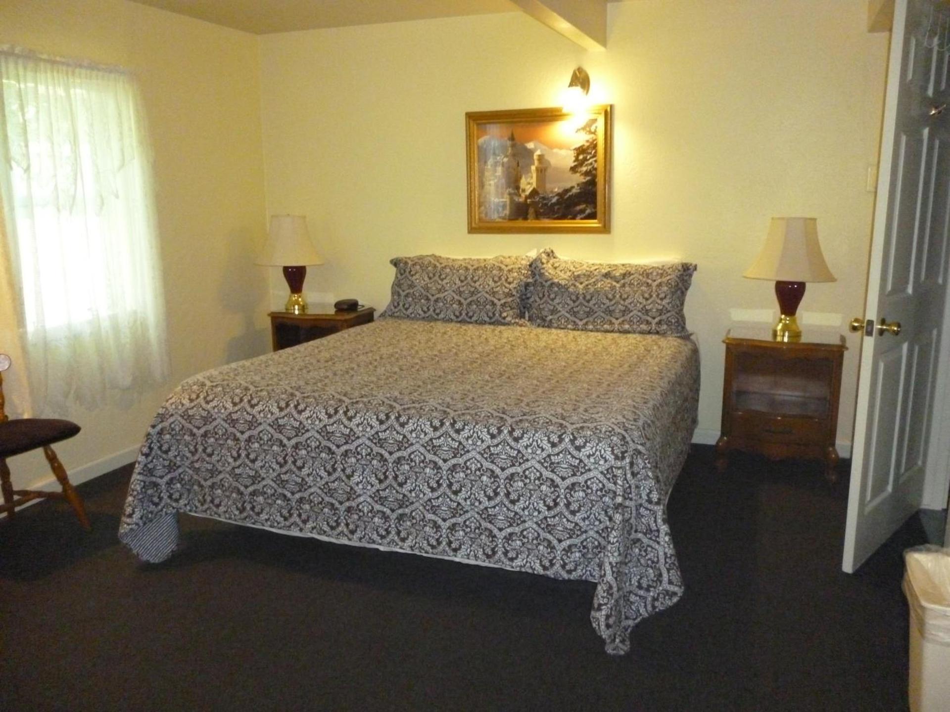 Harbor Inn photo 66