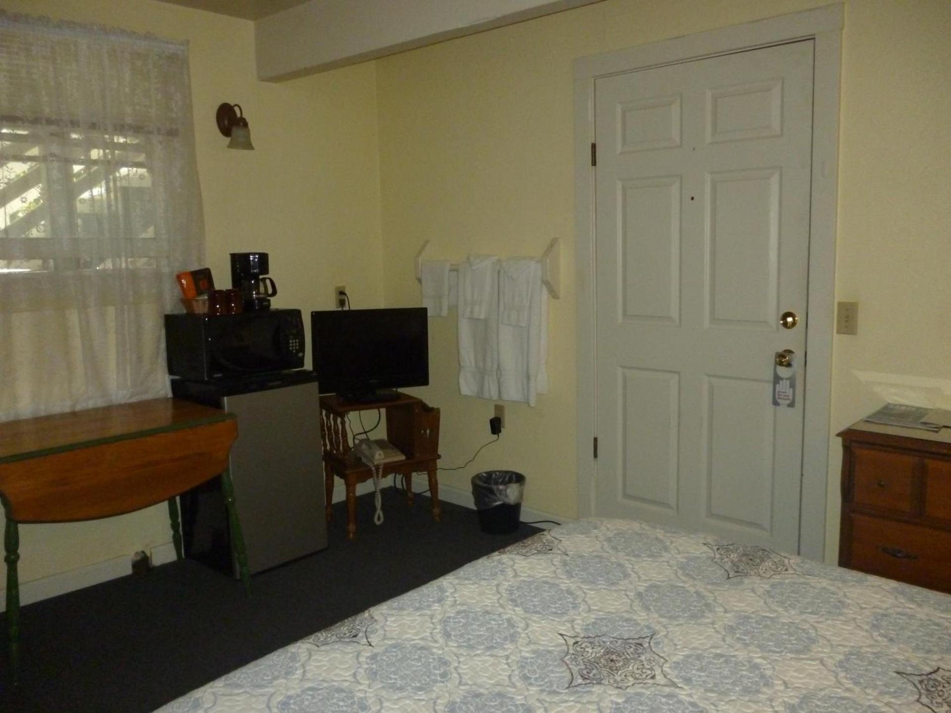 Harbor Inn photo 72