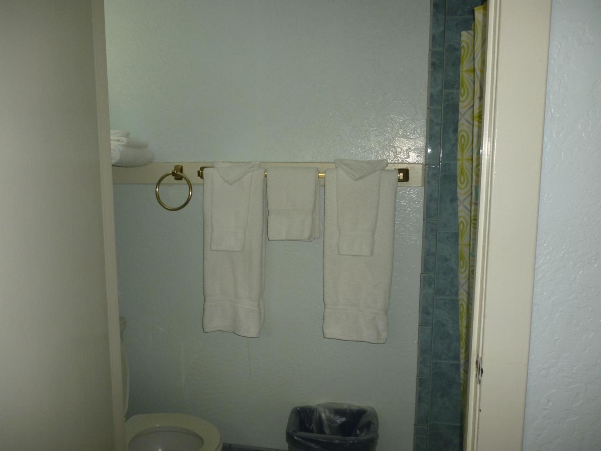 Harbor Inn photo 91