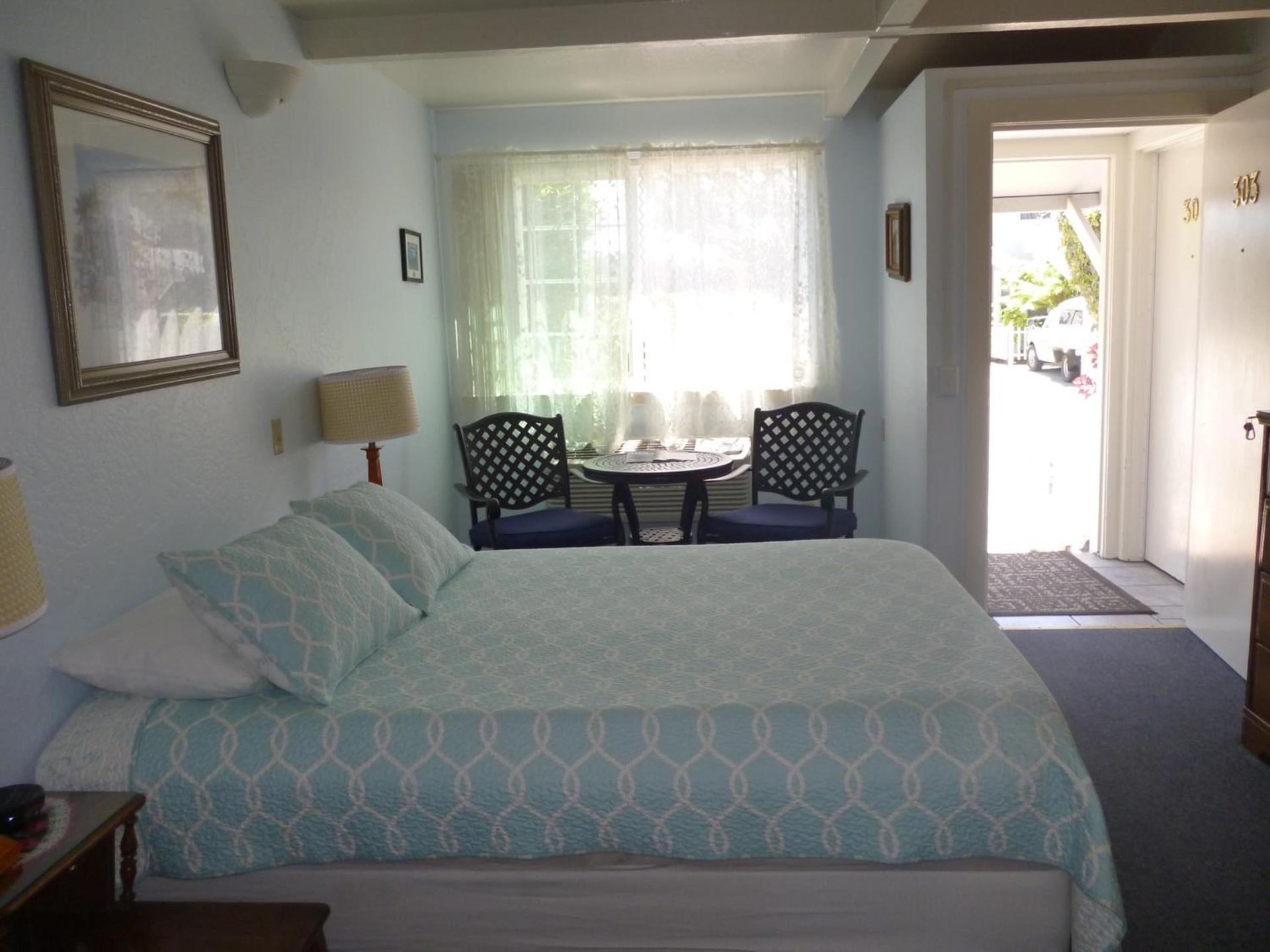 Harbor Inn photo 99