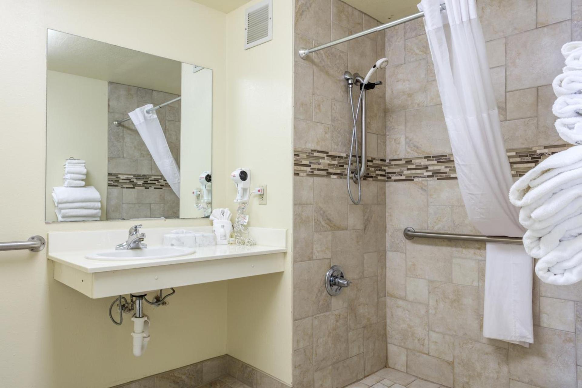 Branson Towers Hotel photo 34