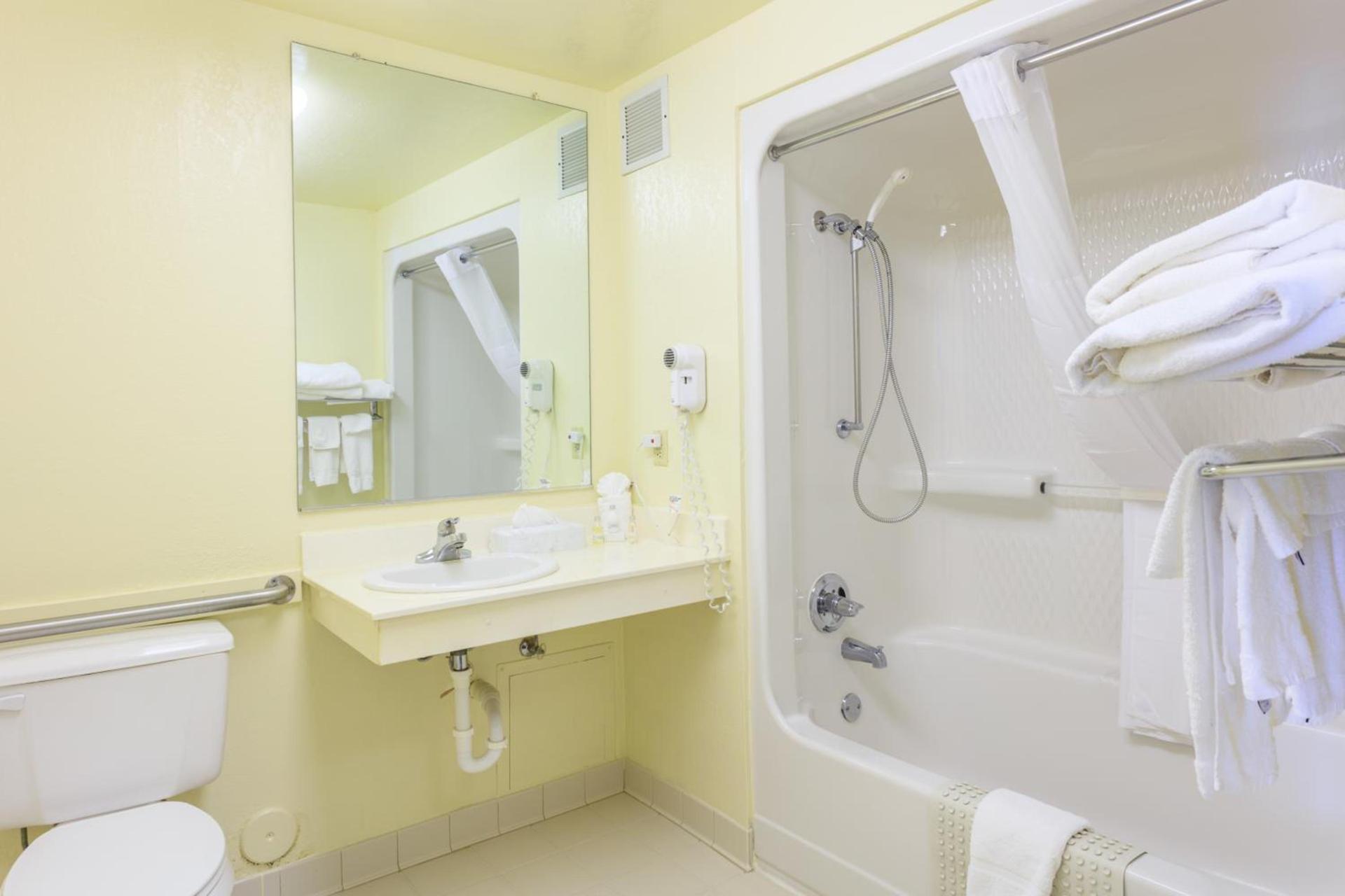 Branson Towers Hotel photo 38