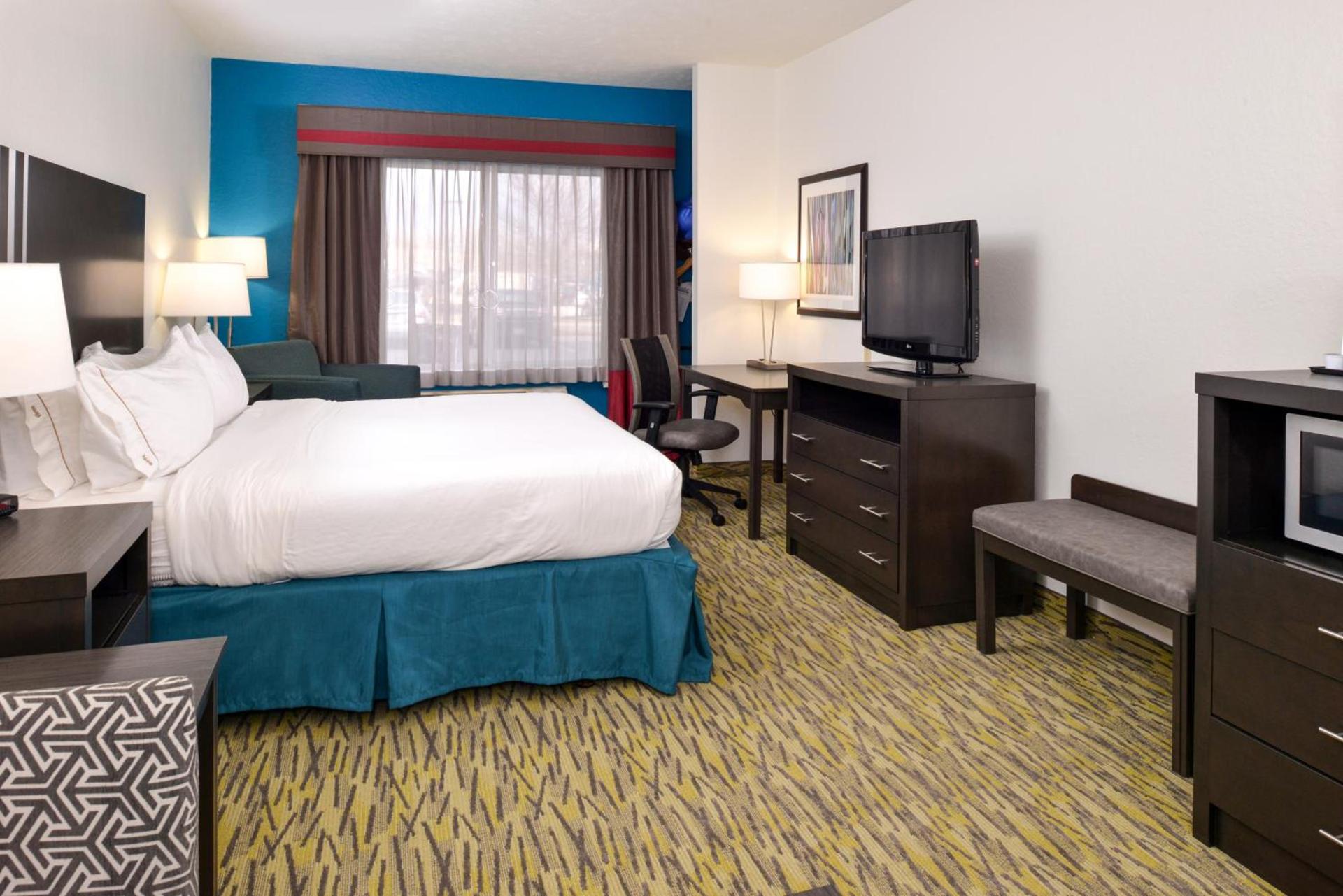 Holiday Inn Express Hotel & Suites Omaha West by IHG photo 2