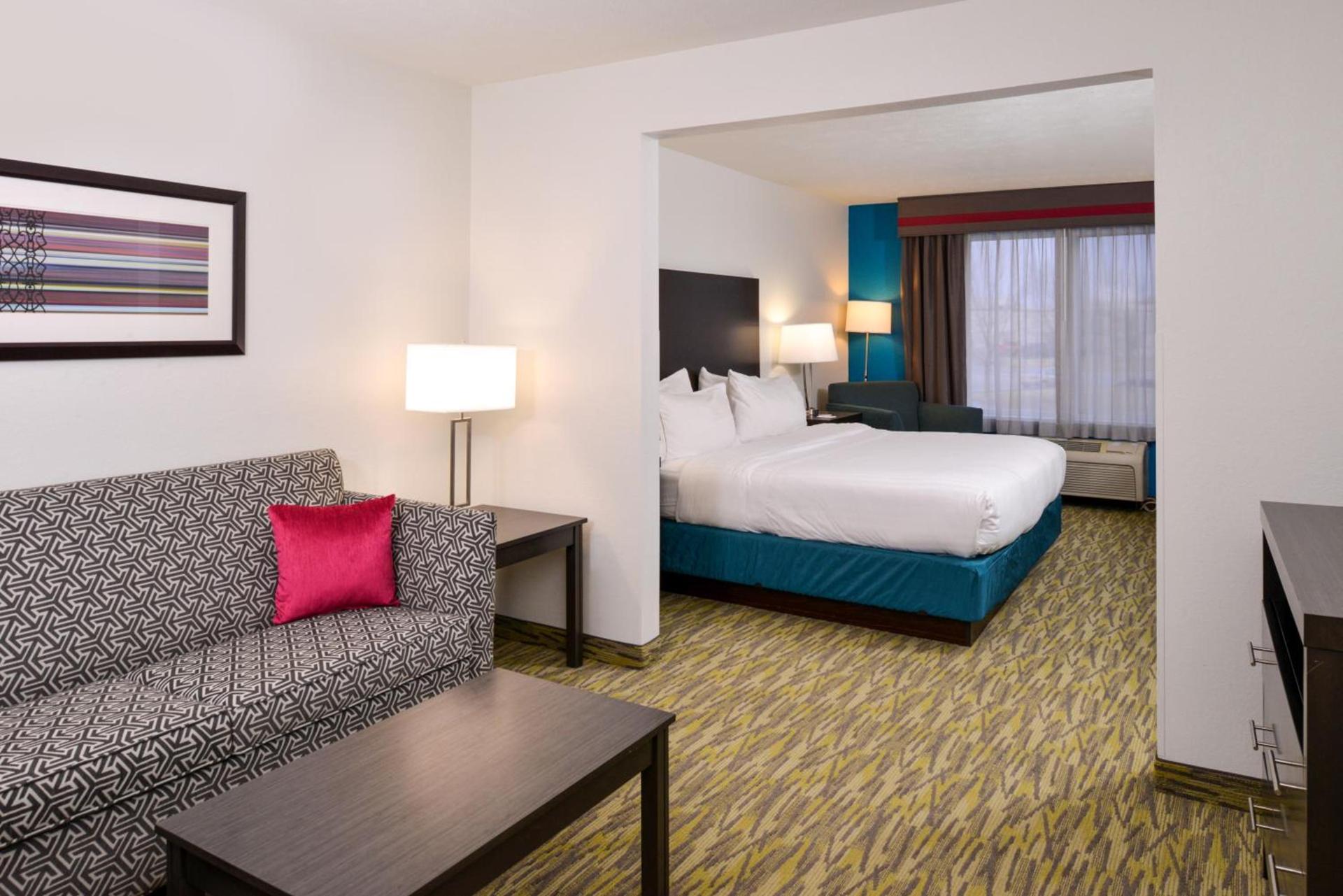 Holiday Inn Express Hotel & Suites Omaha West by IHG photo 7