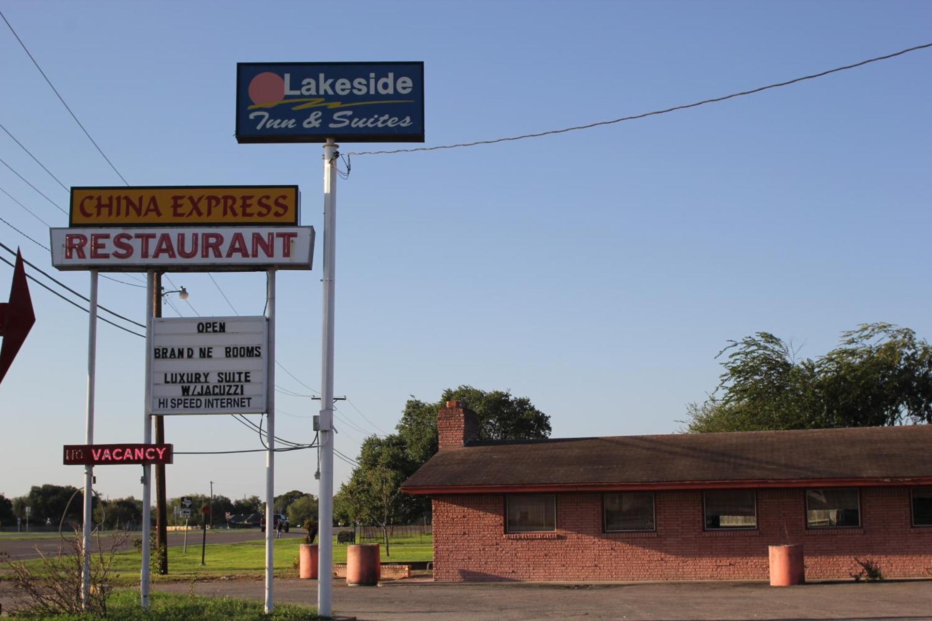 Lakeside inn & suites by OYO Mathis I 37 photo 5