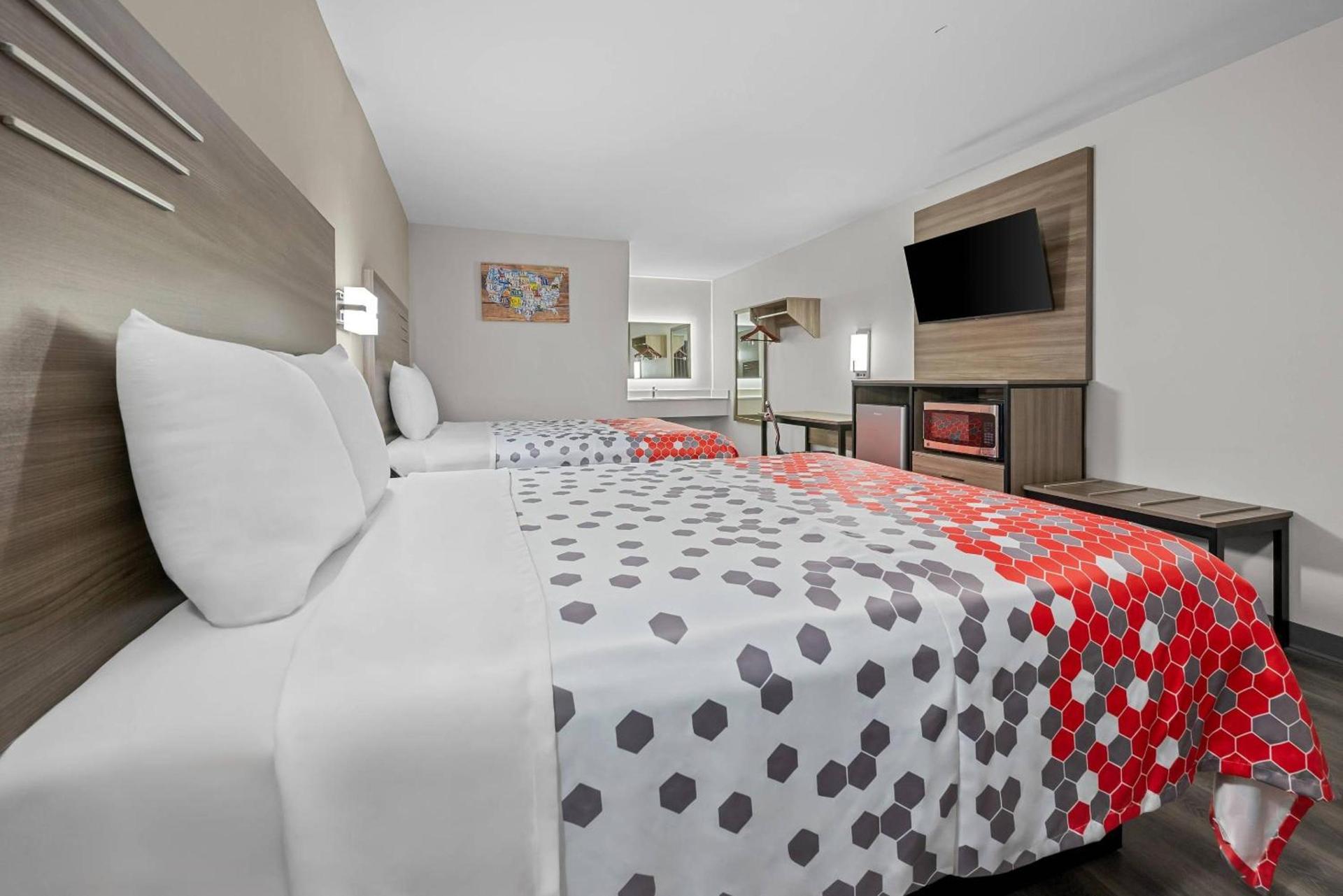 Econo Lodge Biloxi Beach photo 25