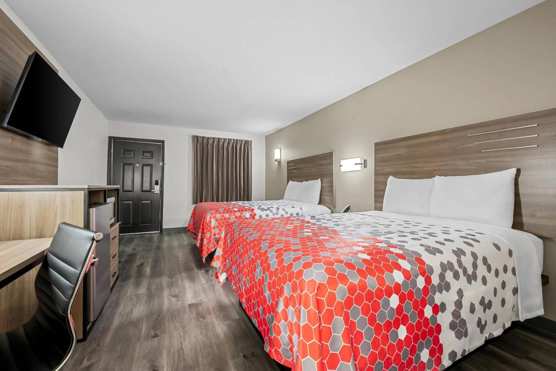 Econo Lodge Biloxi Beach photo 23
