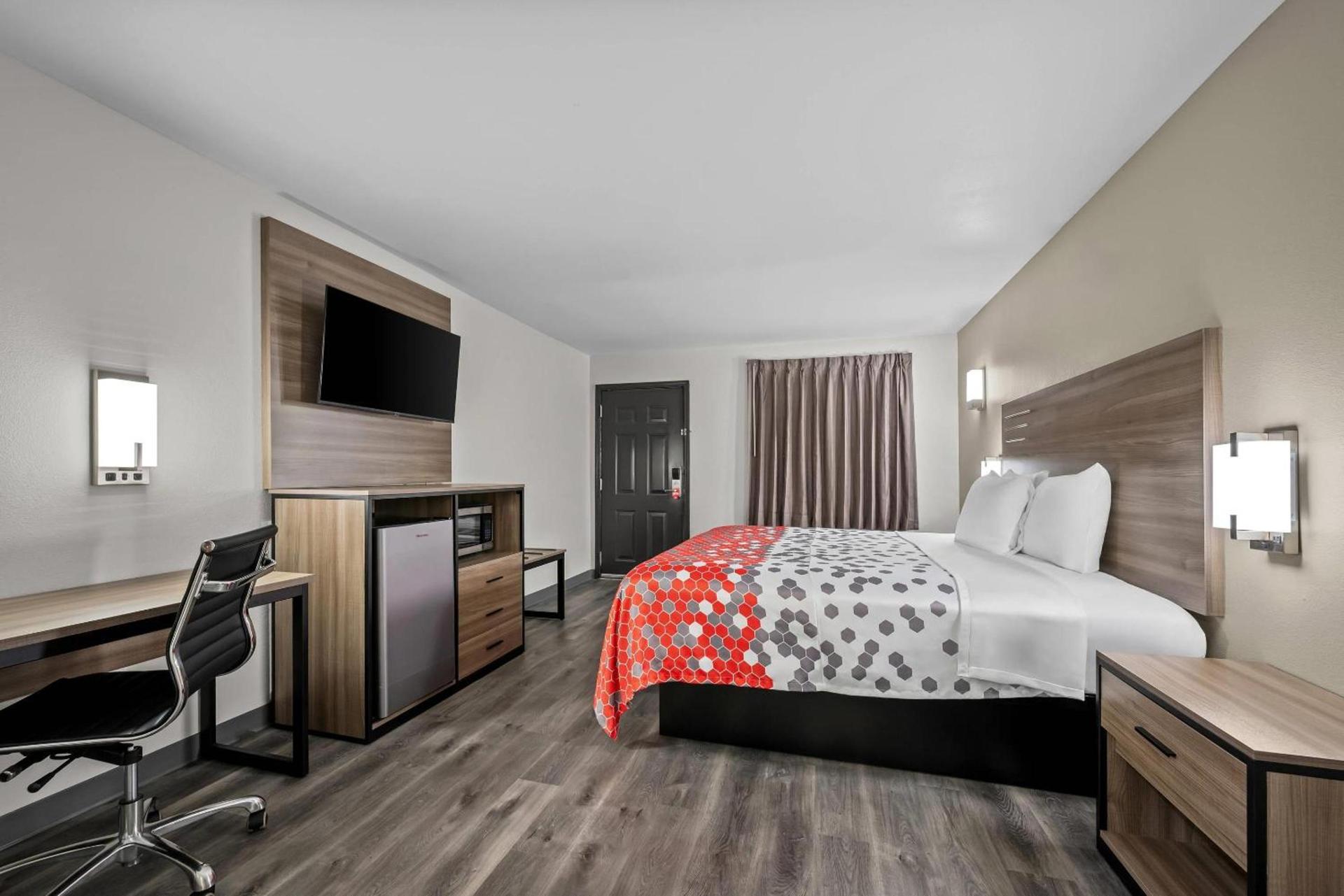 Econo Lodge Biloxi Beach photo 18