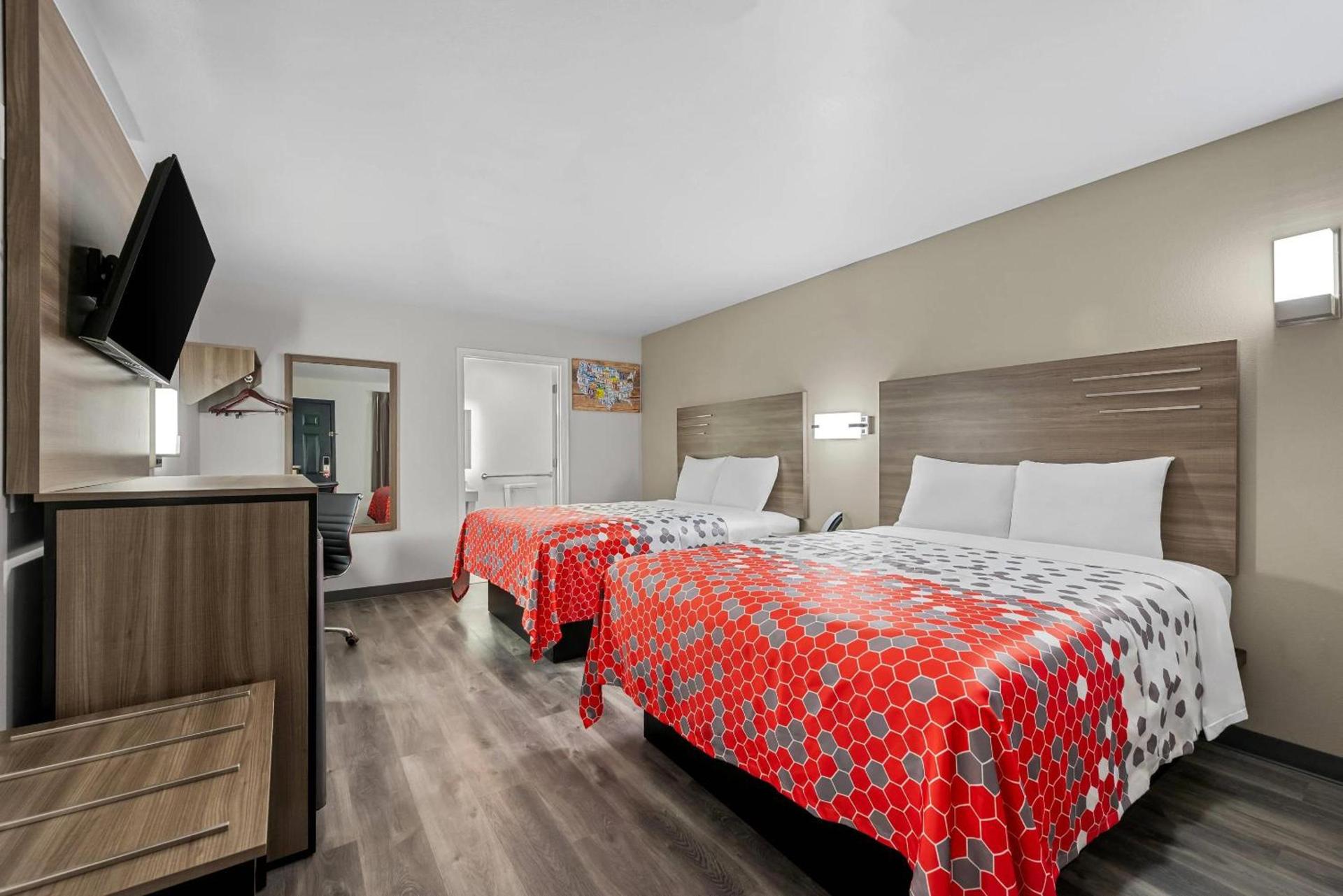 Econo Lodge Biloxi Beach photo 15