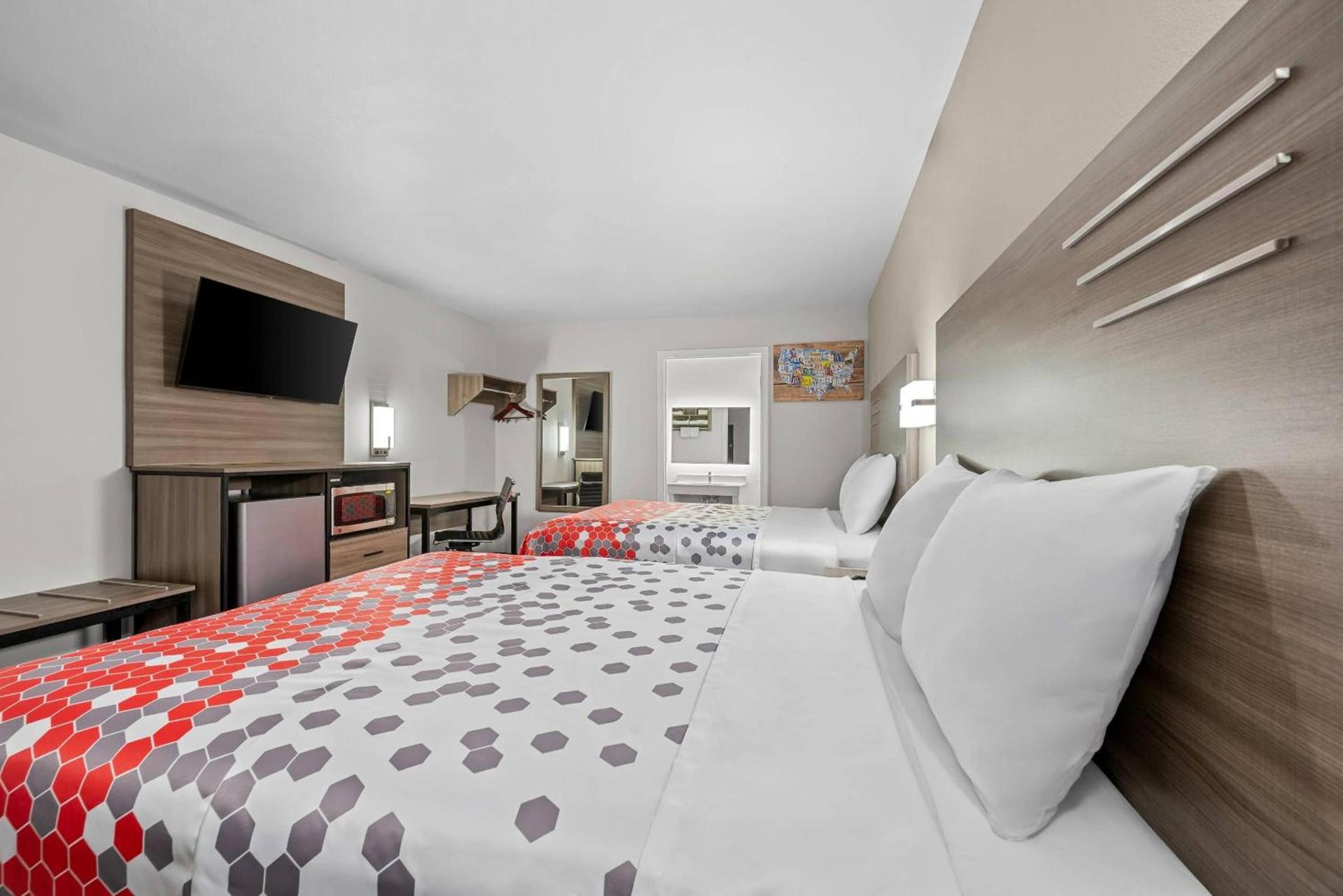 Econo Lodge Biloxi Beach photo 14