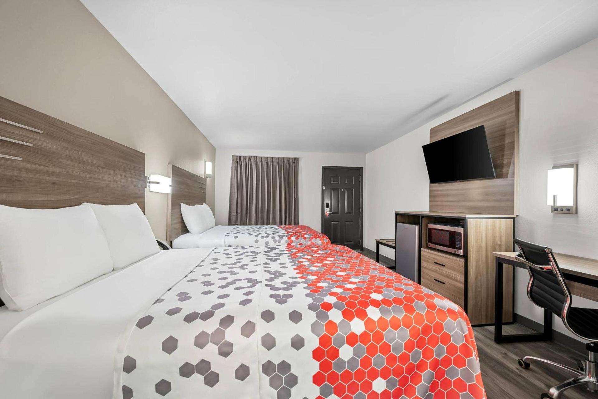 Econo Lodge Biloxi Beach photo 12