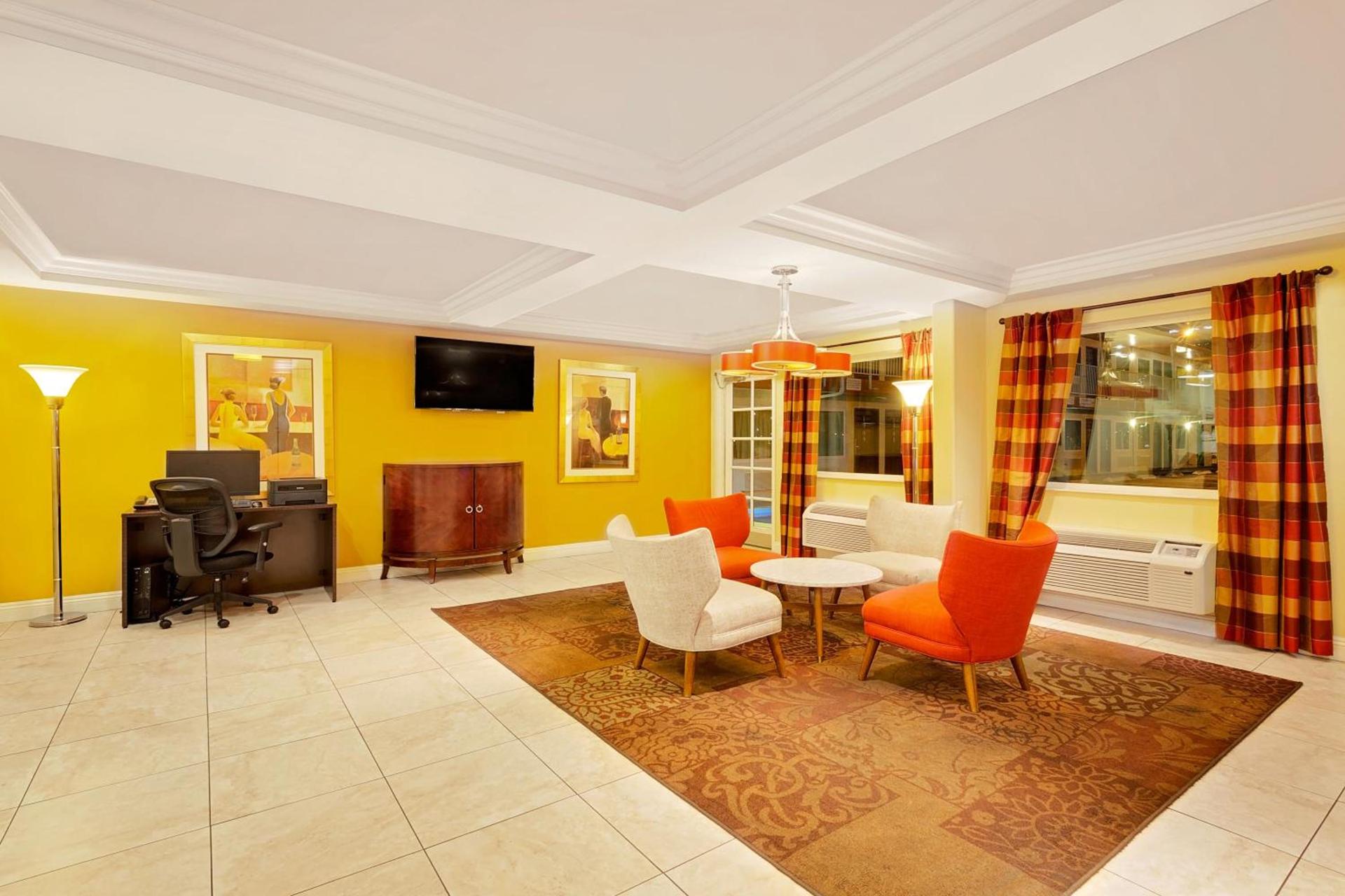 Motel 6 Las Vegas, NV - Strip photo 16