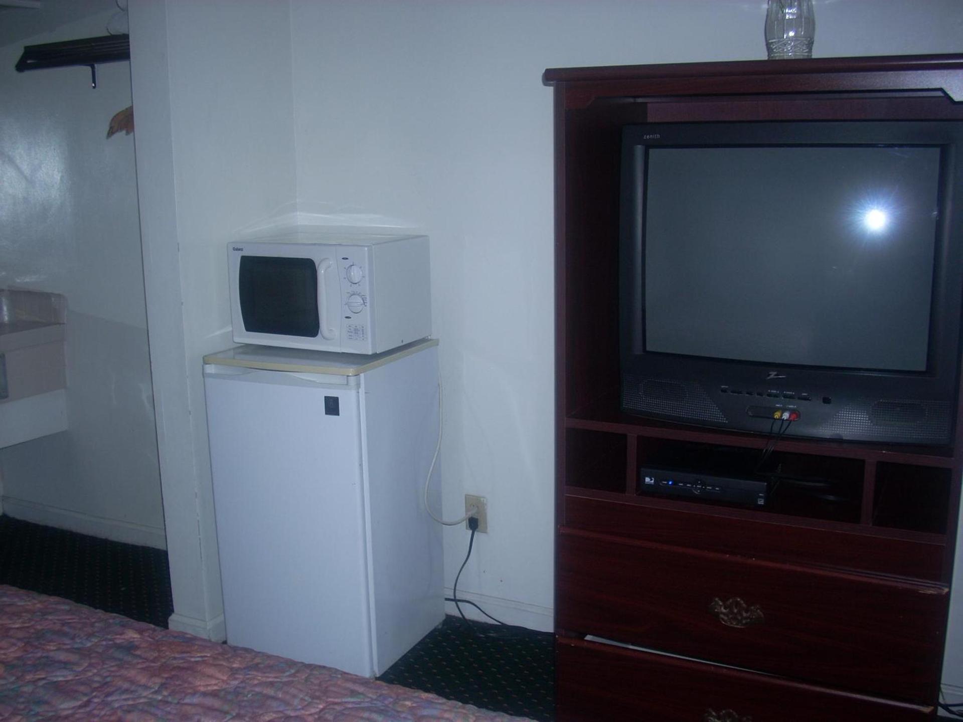 Economy Inn Seaside photo 18