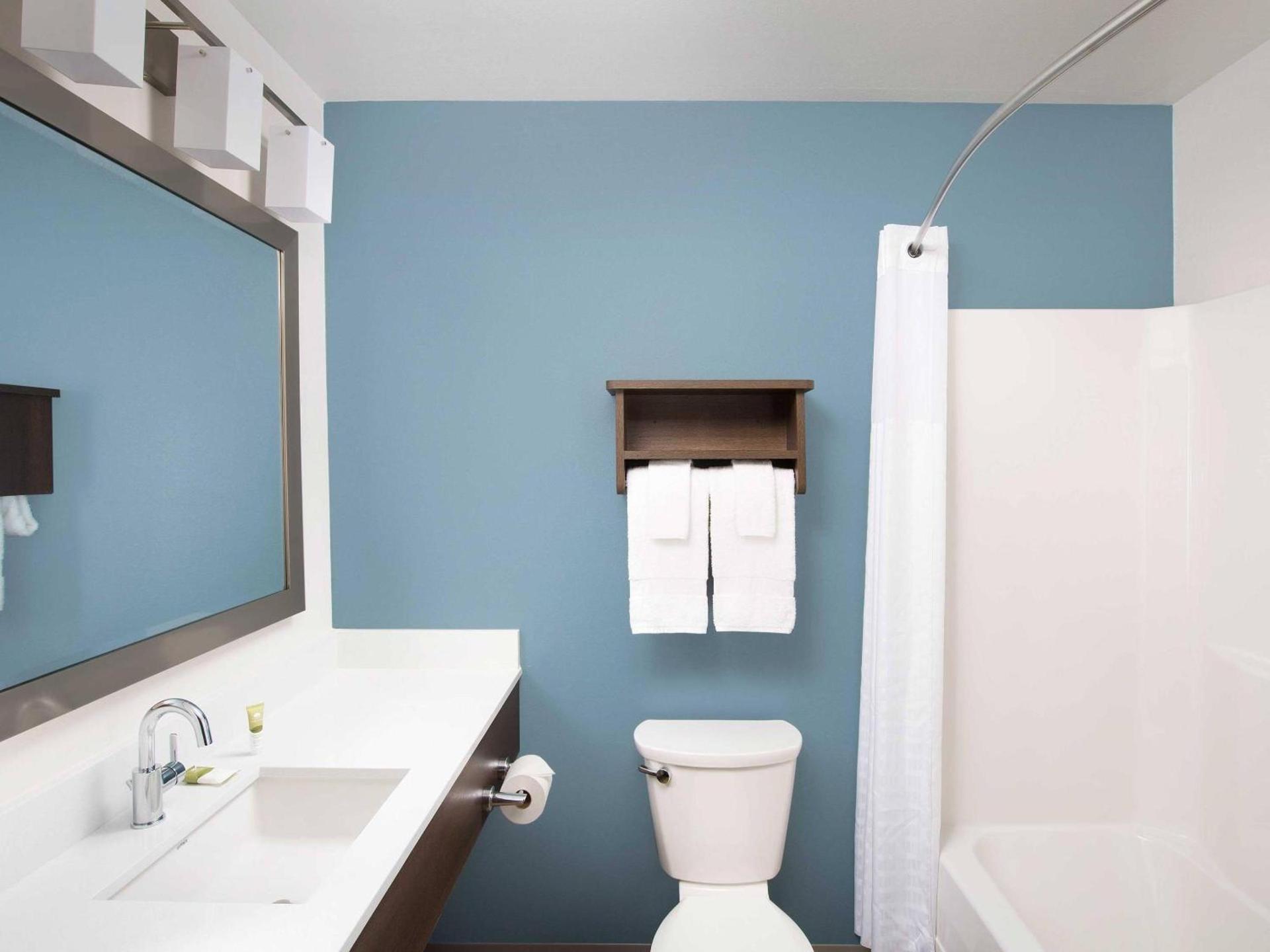 WoodSpring Suites Washington Meadowlands PA photo 16