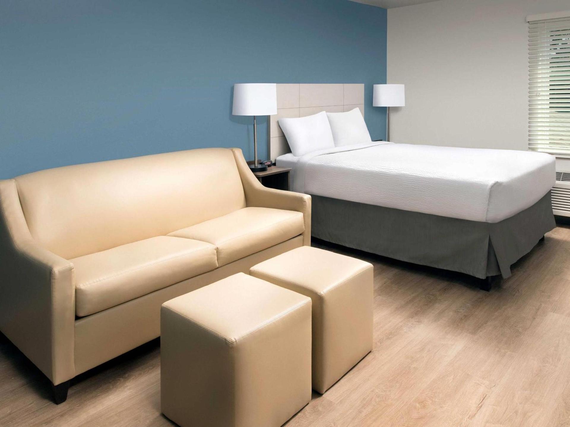 WoodSpring Suites Washington Meadowlands PA photo 10
