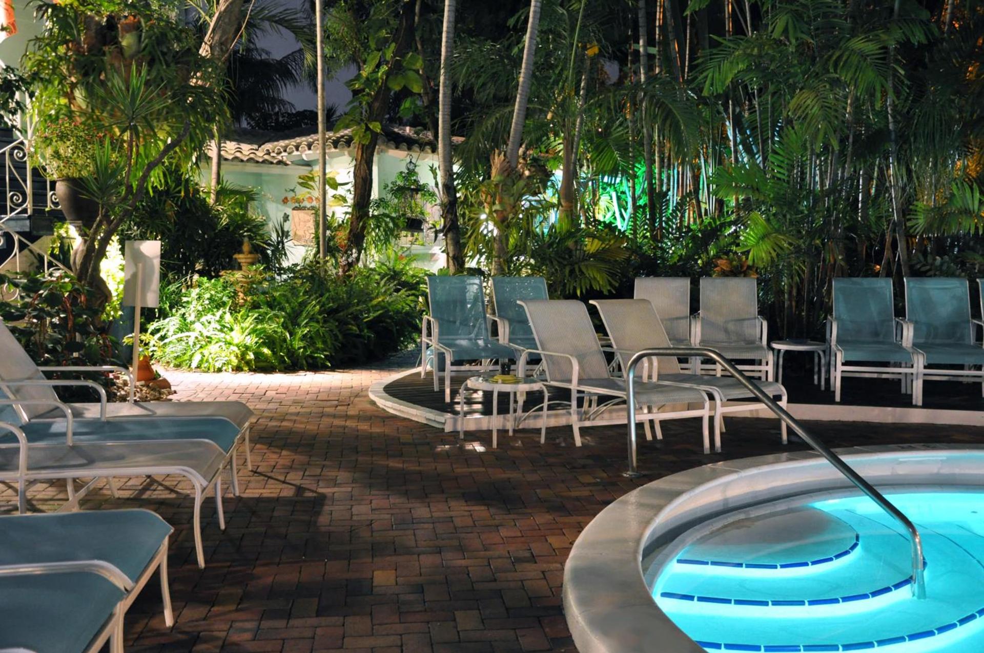 Pineapple Point Guesthouse & Resort - Gay Men's Resort photo 15