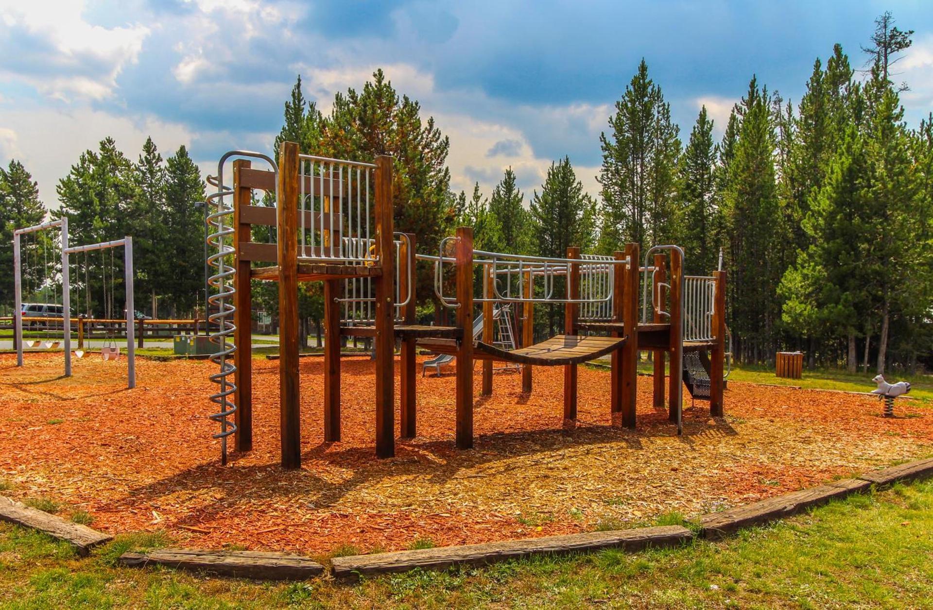 Timbers at Island Park photo 11