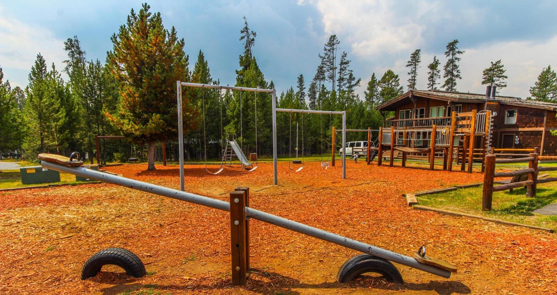 Timbers at Island Park photo 12