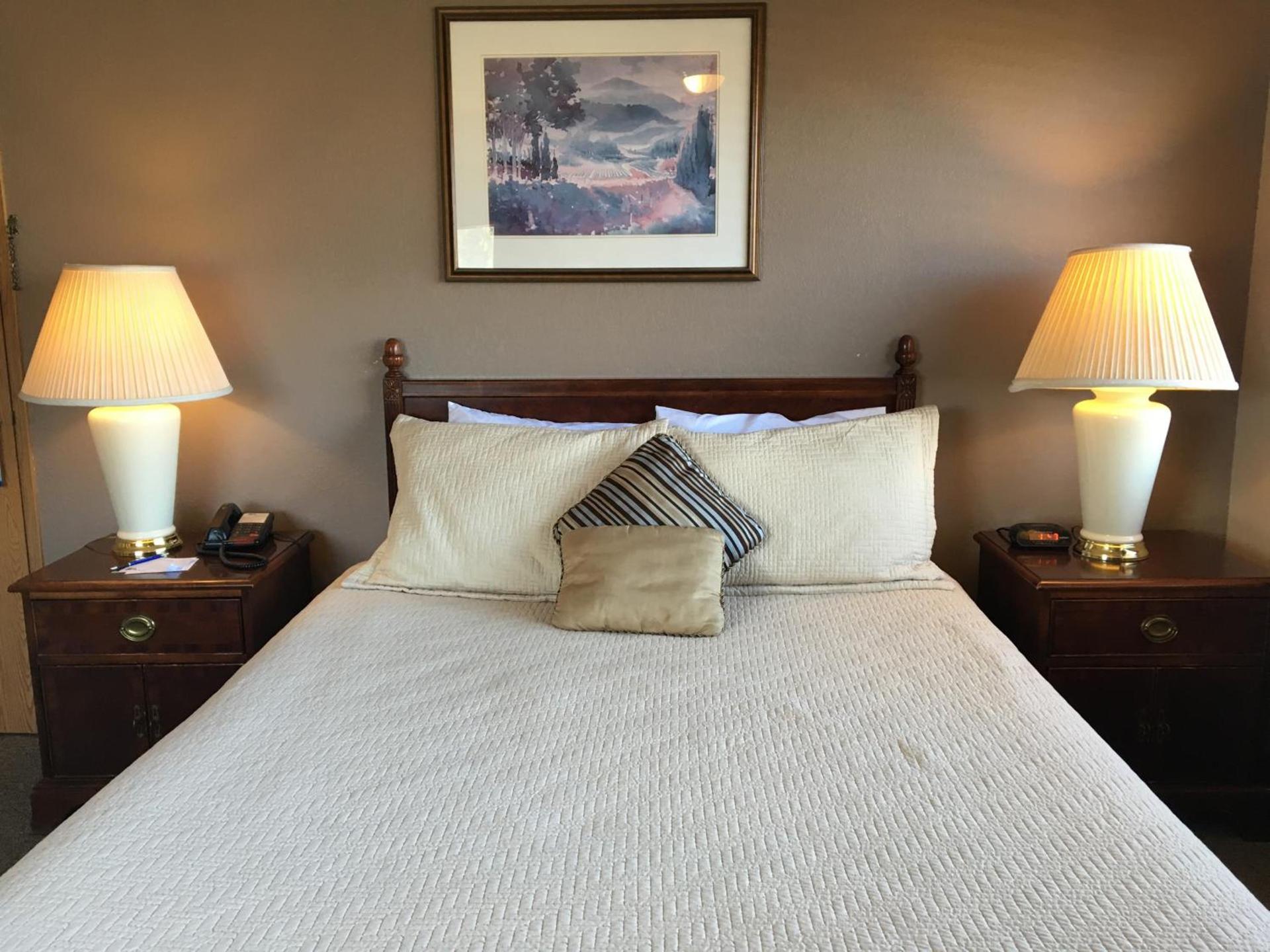 Timber Lodge Inn photo 15