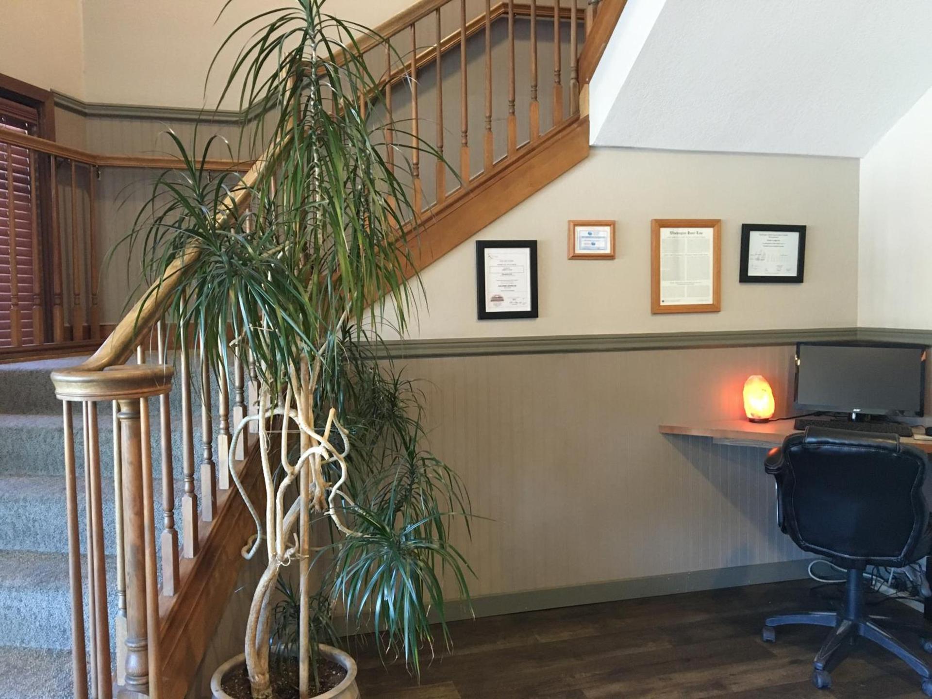 Timber Lodge Inn photo 2