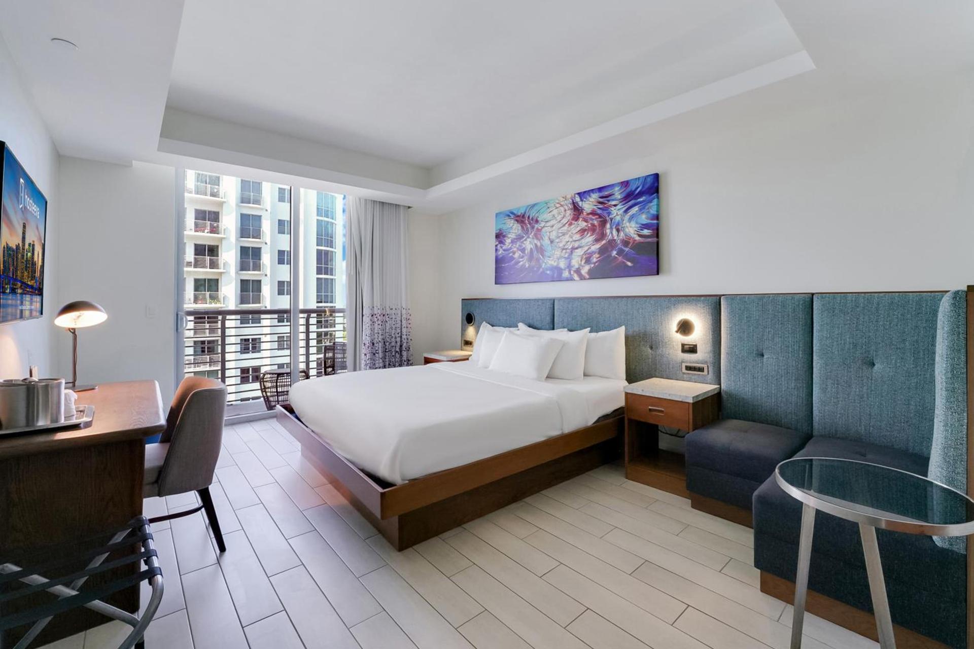CIRC Hotel By Hosteeva photo 7