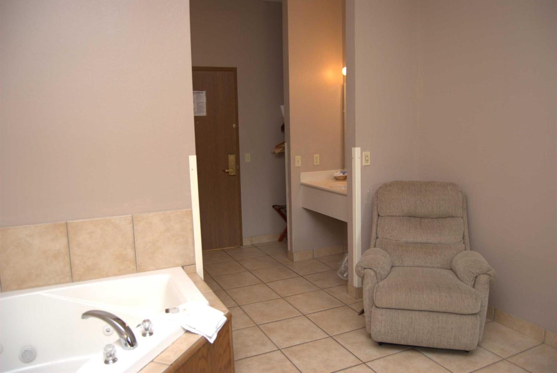 Commodore Resort photo 35