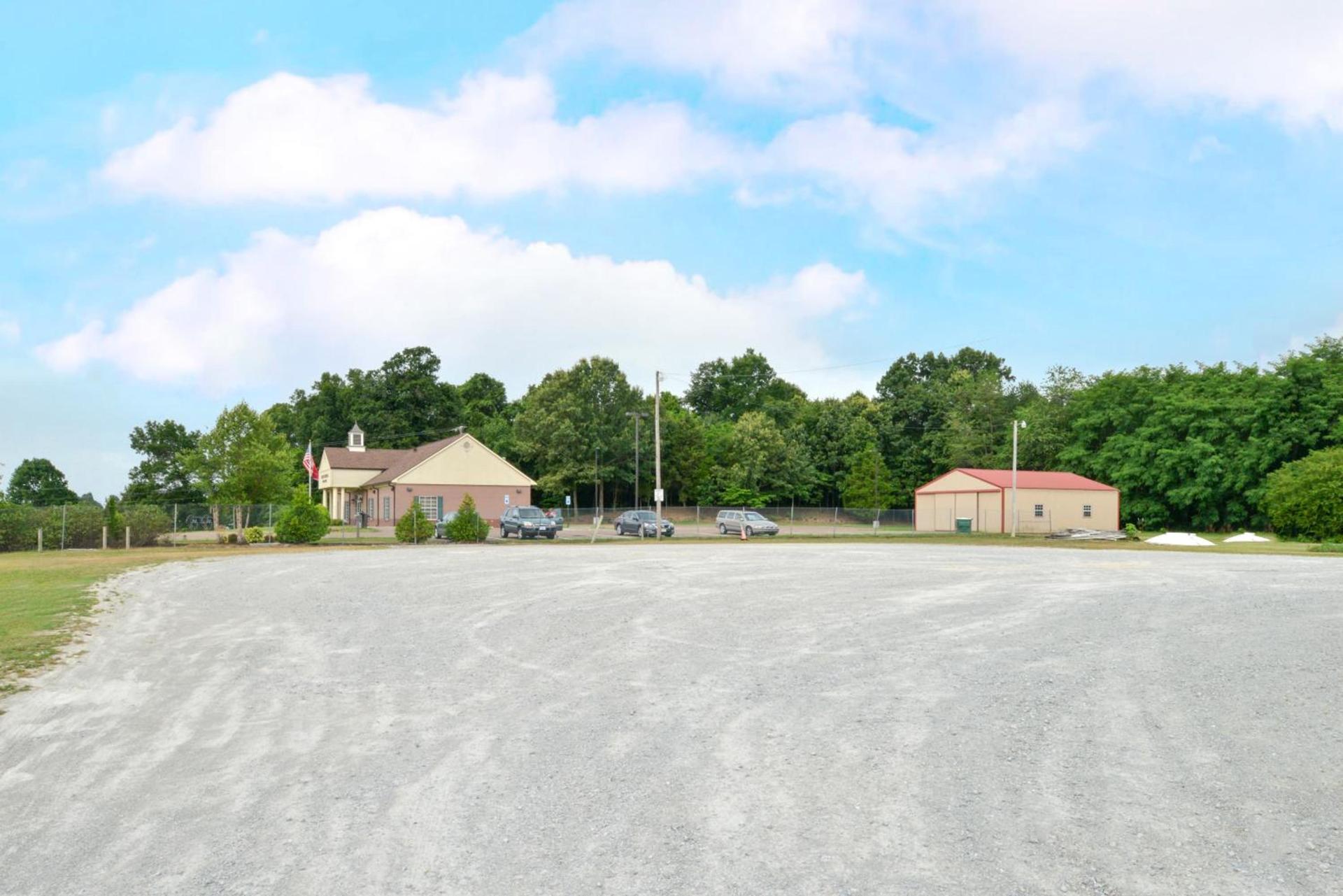 Americas Best Value Inn Wildersville photo 37