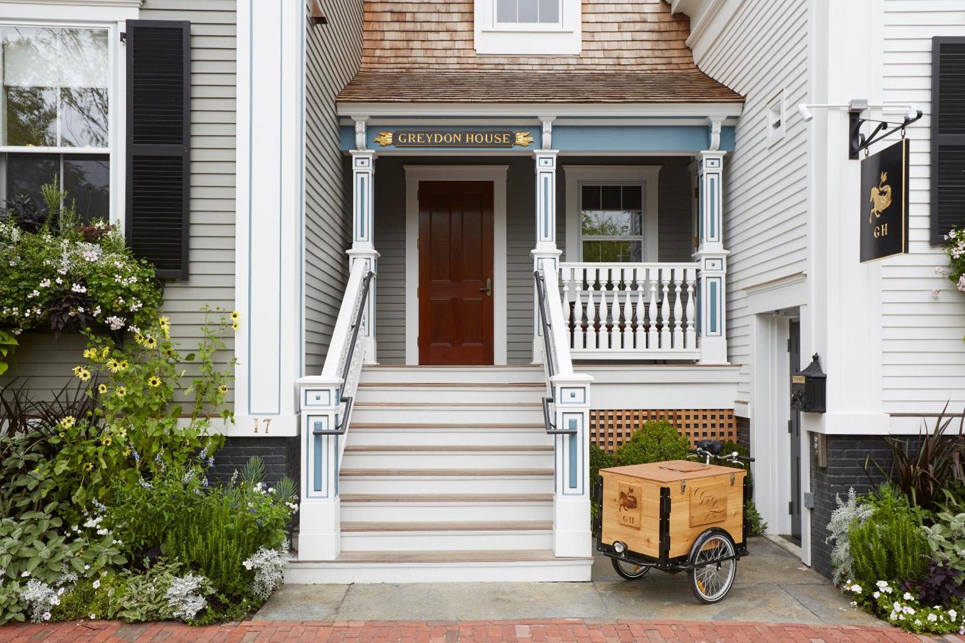 Greydon House photo 3