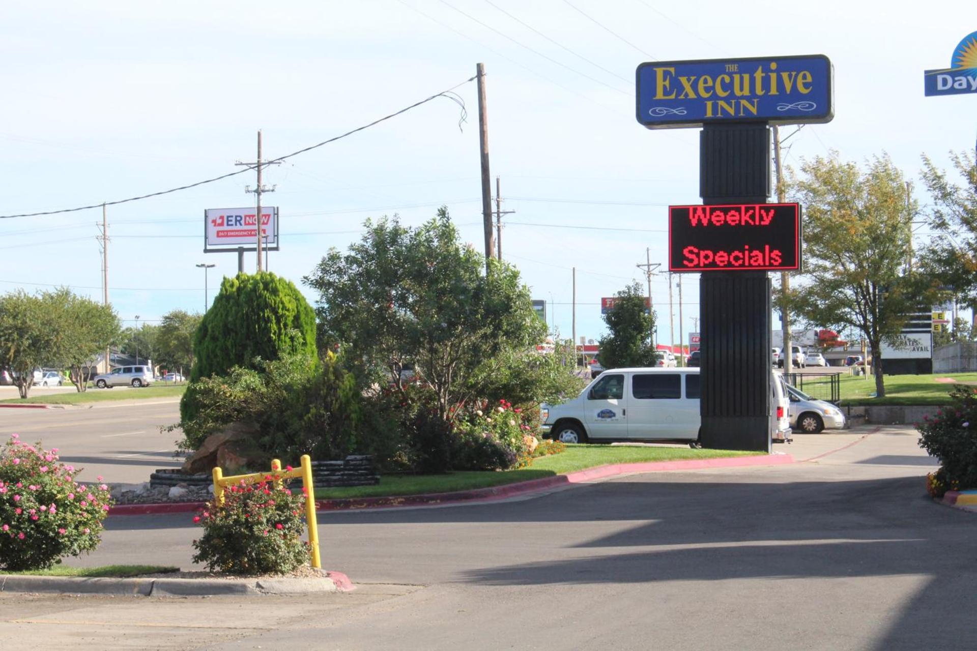 The Executive Inn & Suites photo 10
