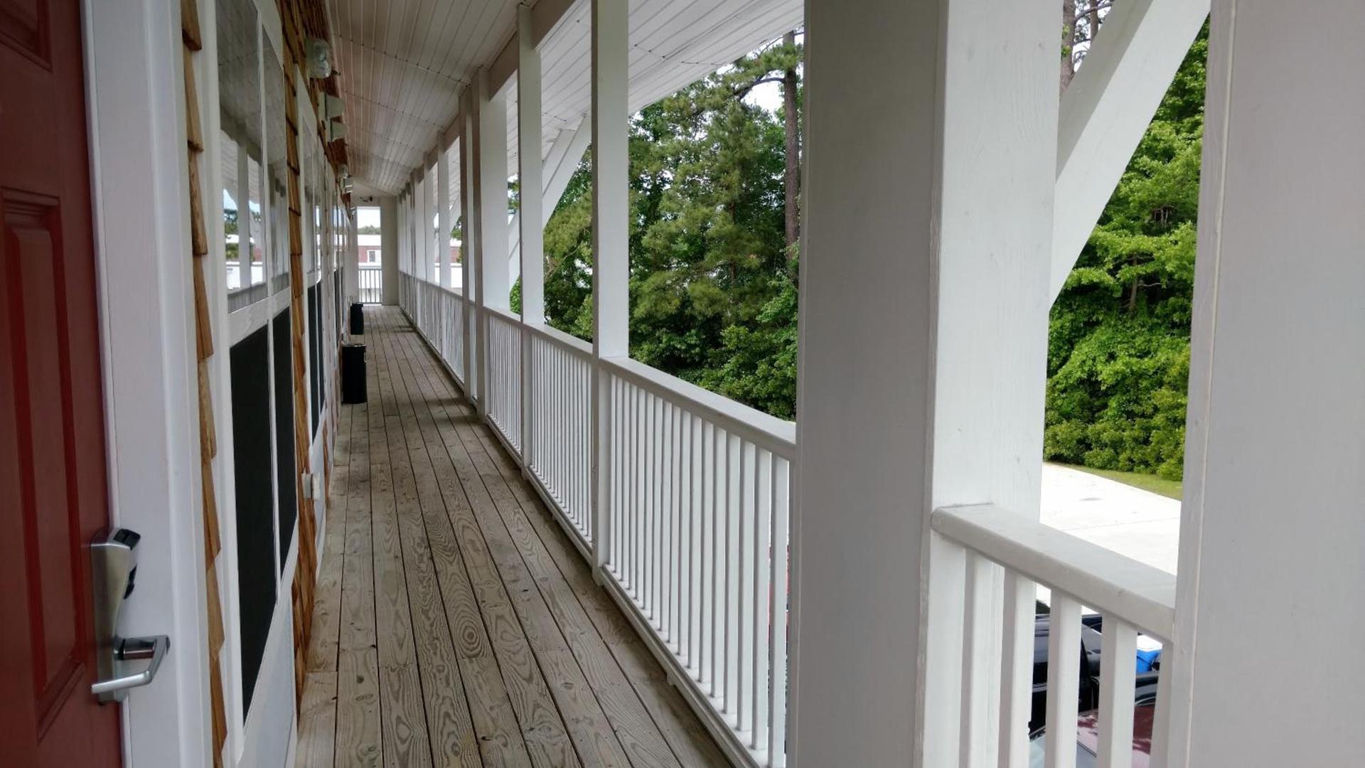 Topsail Shores Inn photo 19