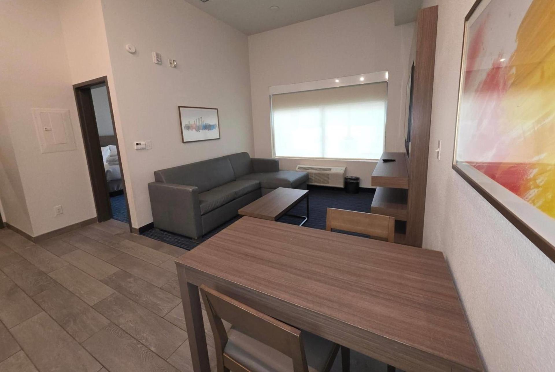 Hawthorn Extended Stay Austin North - Round Rock photo 29