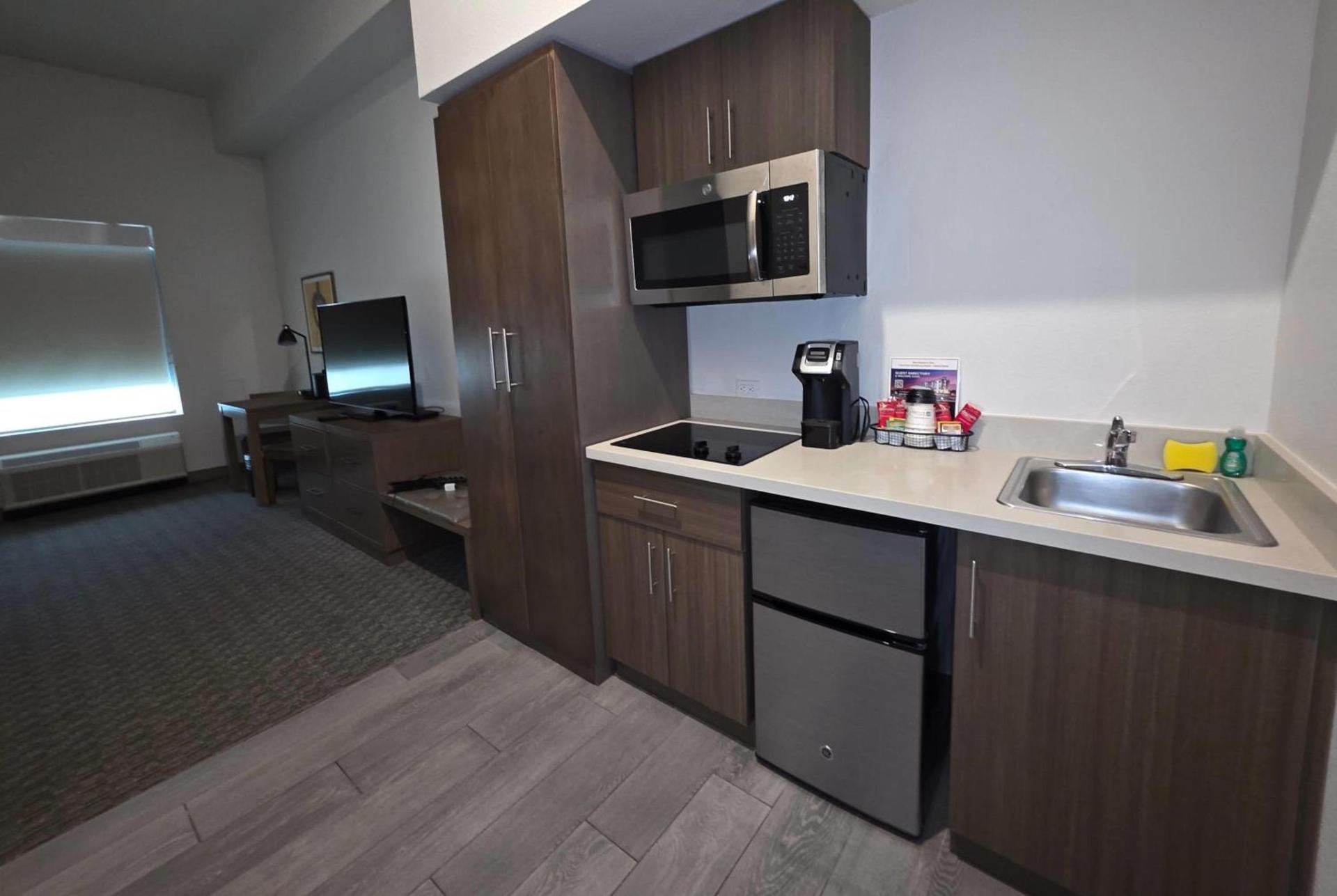 Hawthorn Extended Stay Austin North - Round Rock photo 19