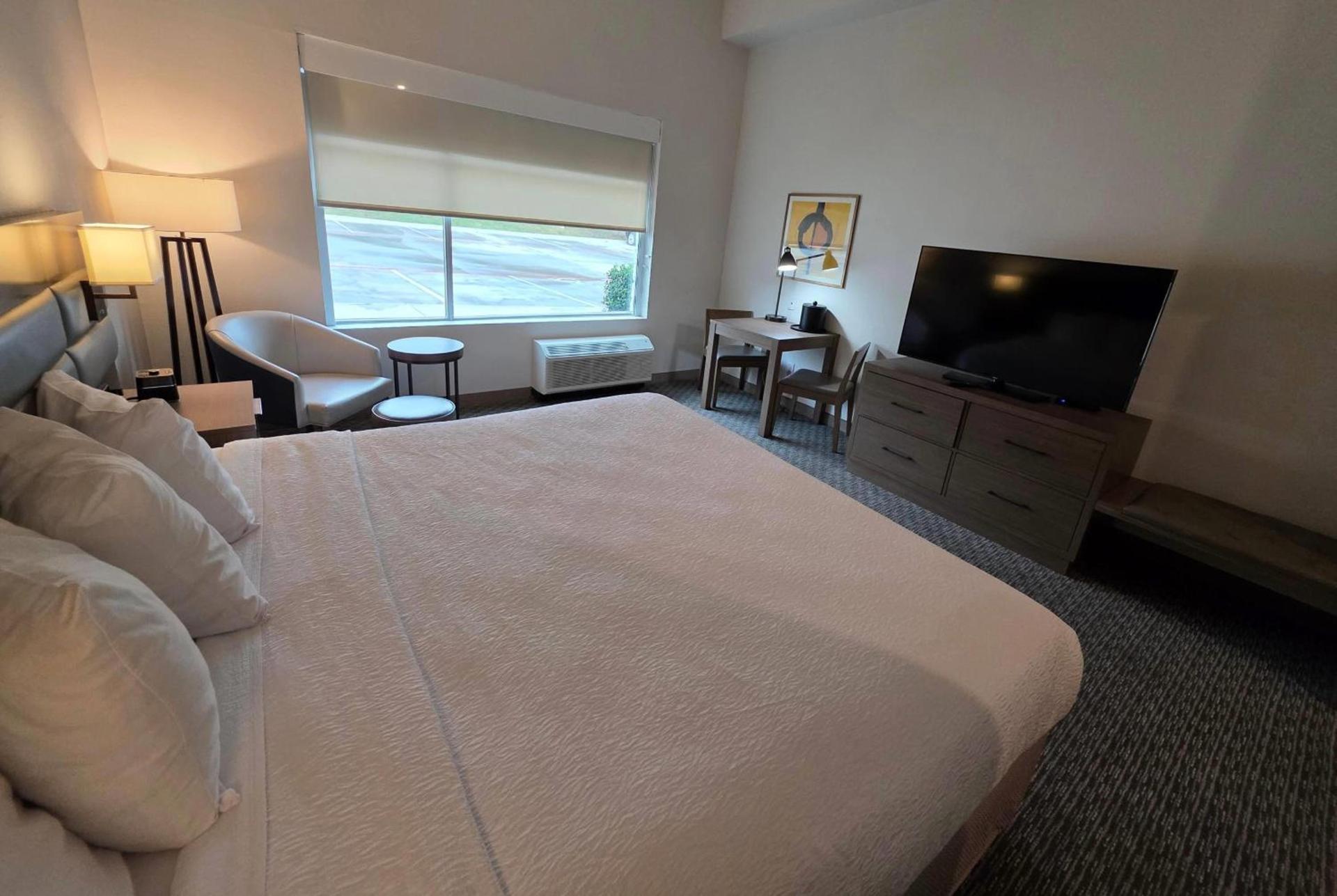 Hawthorn Extended Stay Austin North - Round Rock photo 15