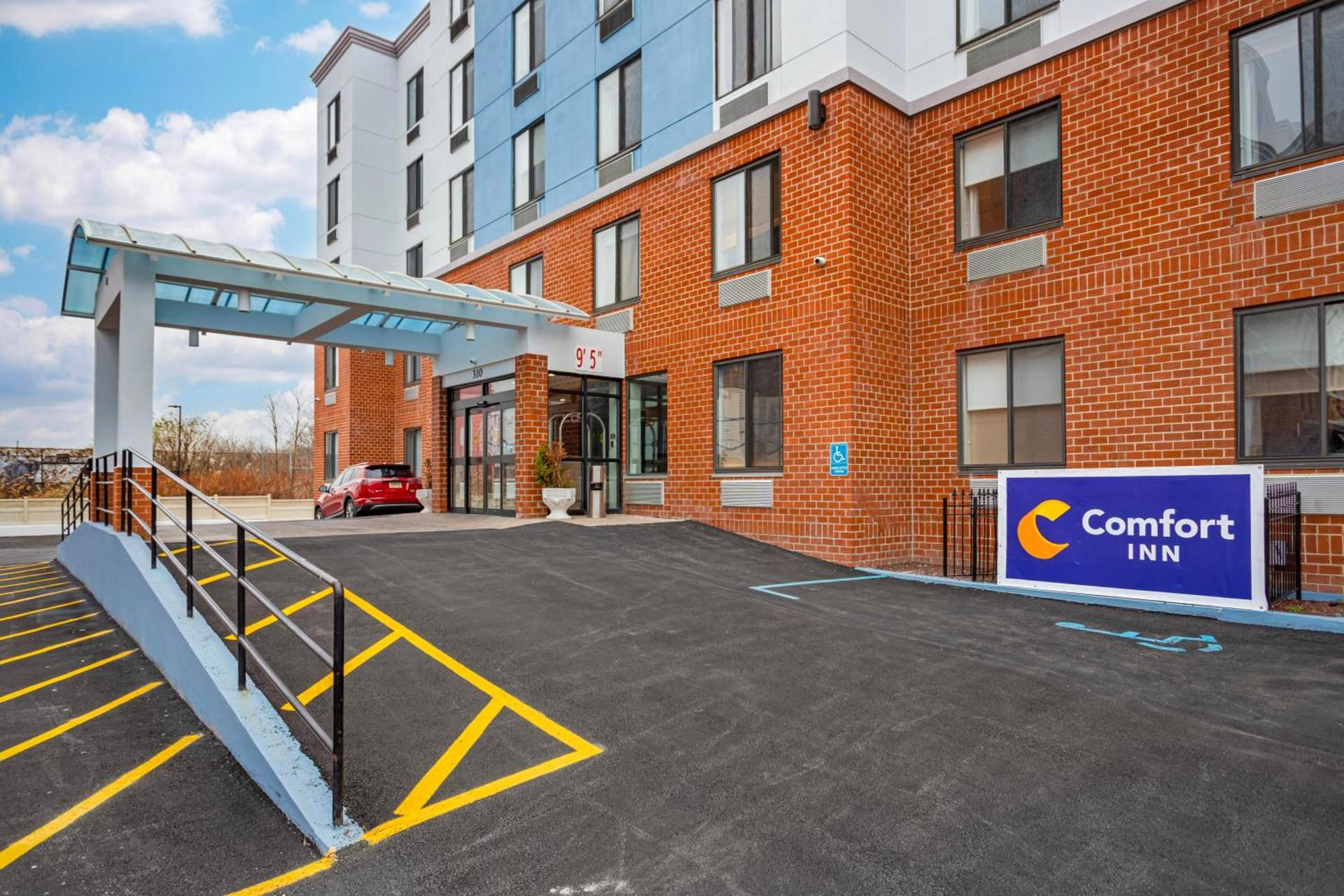 Comfort Inn Staten Island photo 40