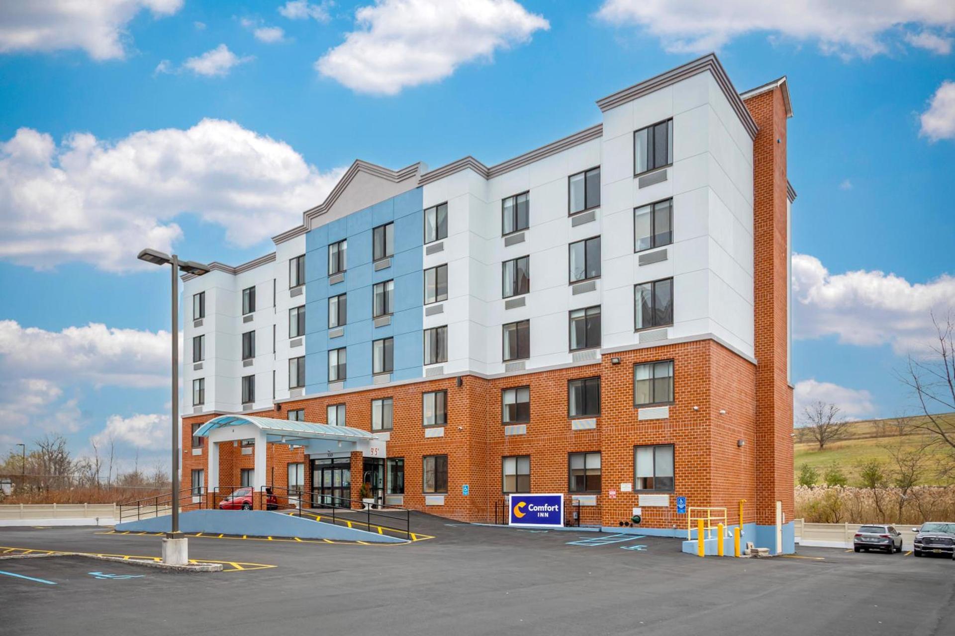Comfort Inn Staten Island photo 2