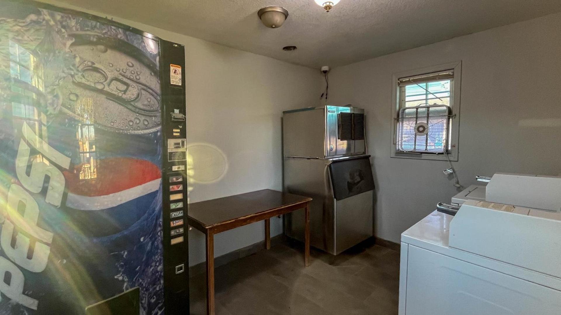 Motel 6 - Lamesa, TX photo 49