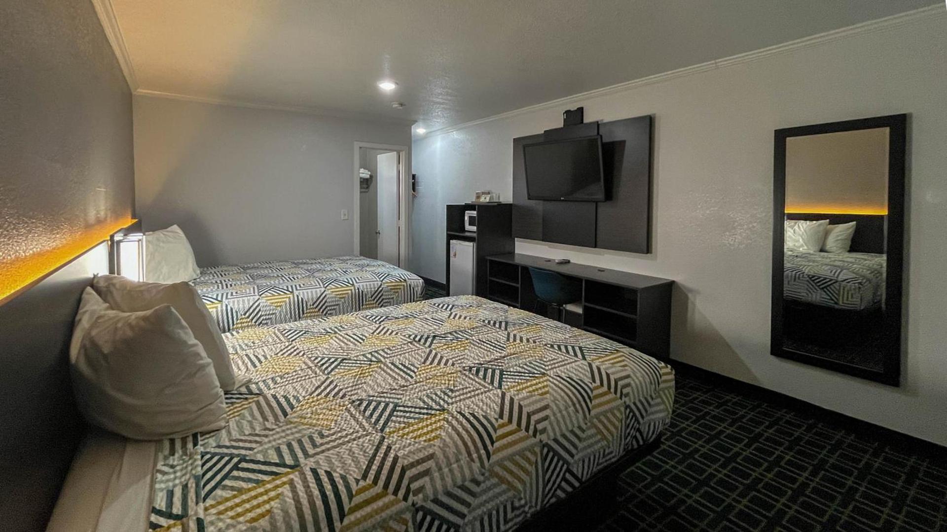 Motel 6 - Lamesa, TX photo 17