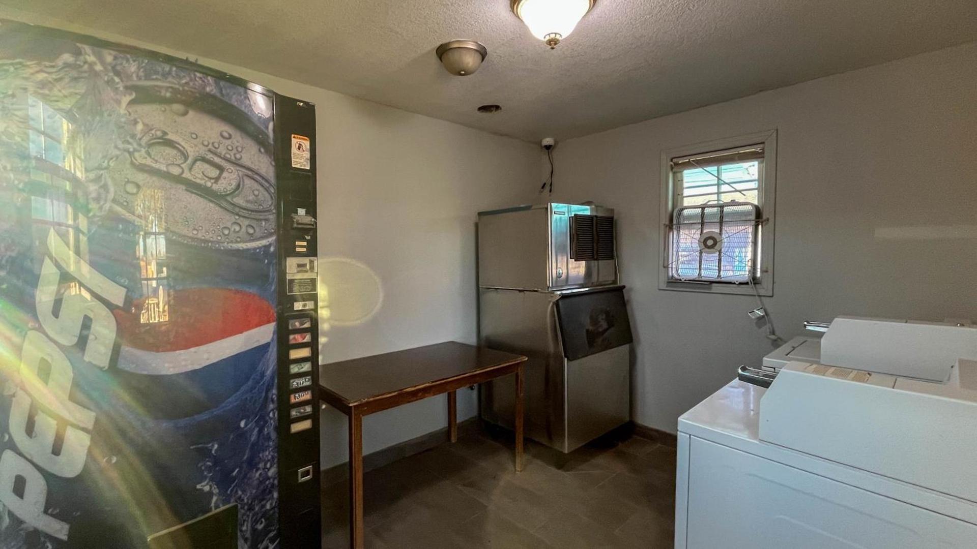 Motel 6 - Lamesa, TX photo 32