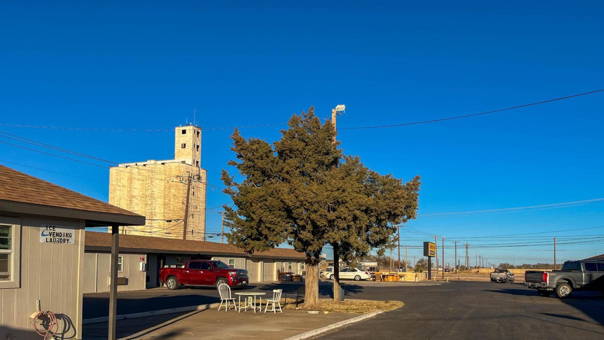 Motel 6 - Lamesa, TX photo 52