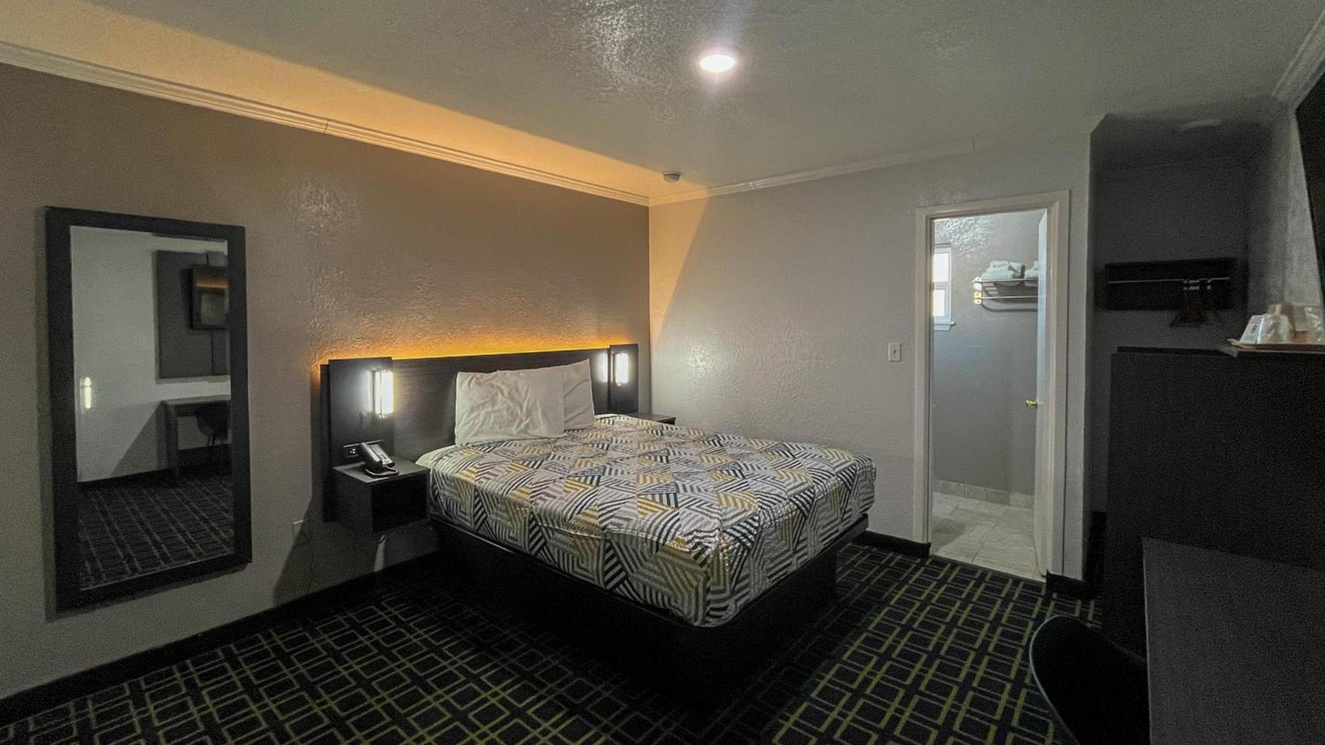 Motel 6 - Lamesa, TX photo 22