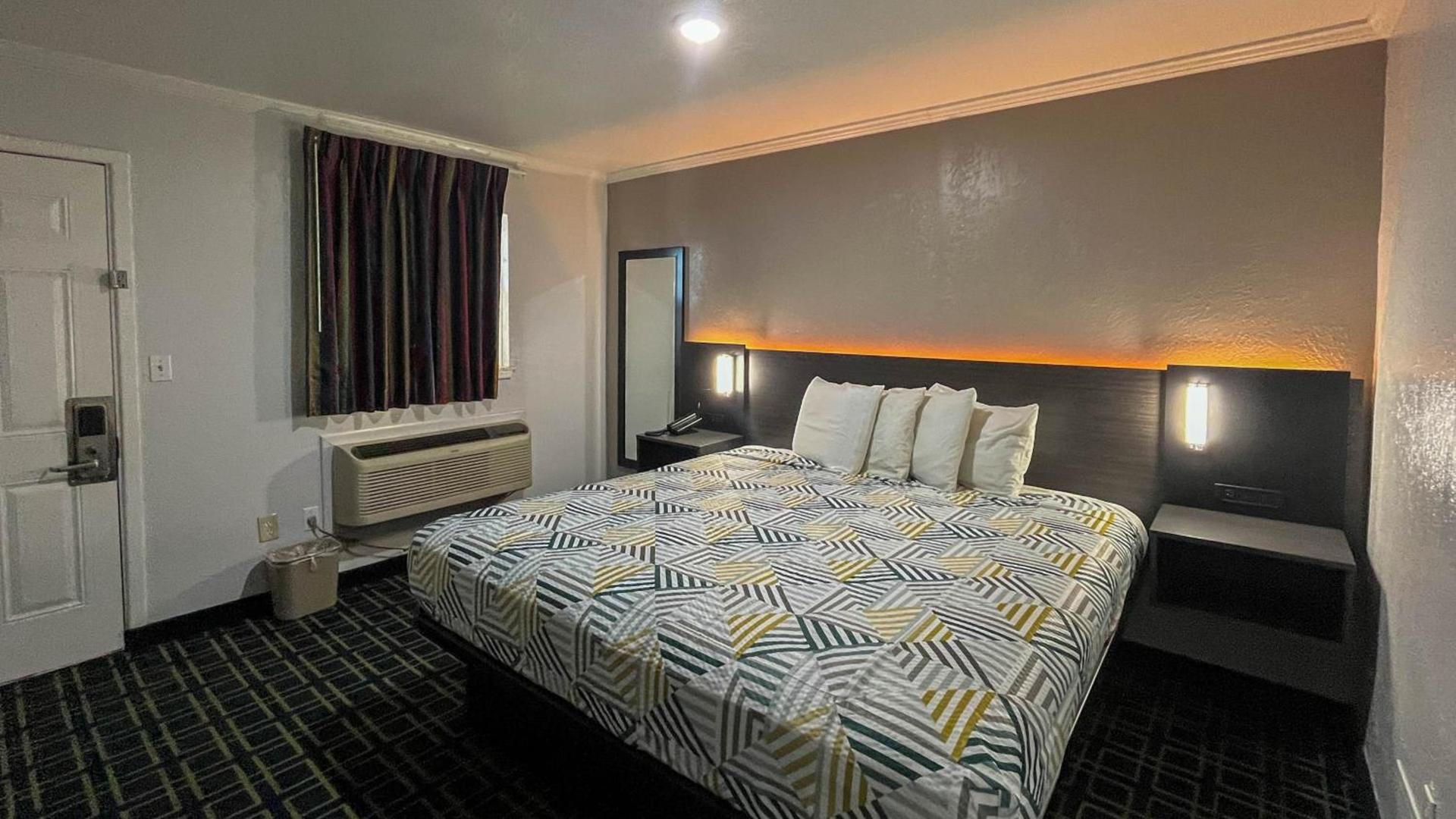 Motel 6 - Lamesa, TX photo 10