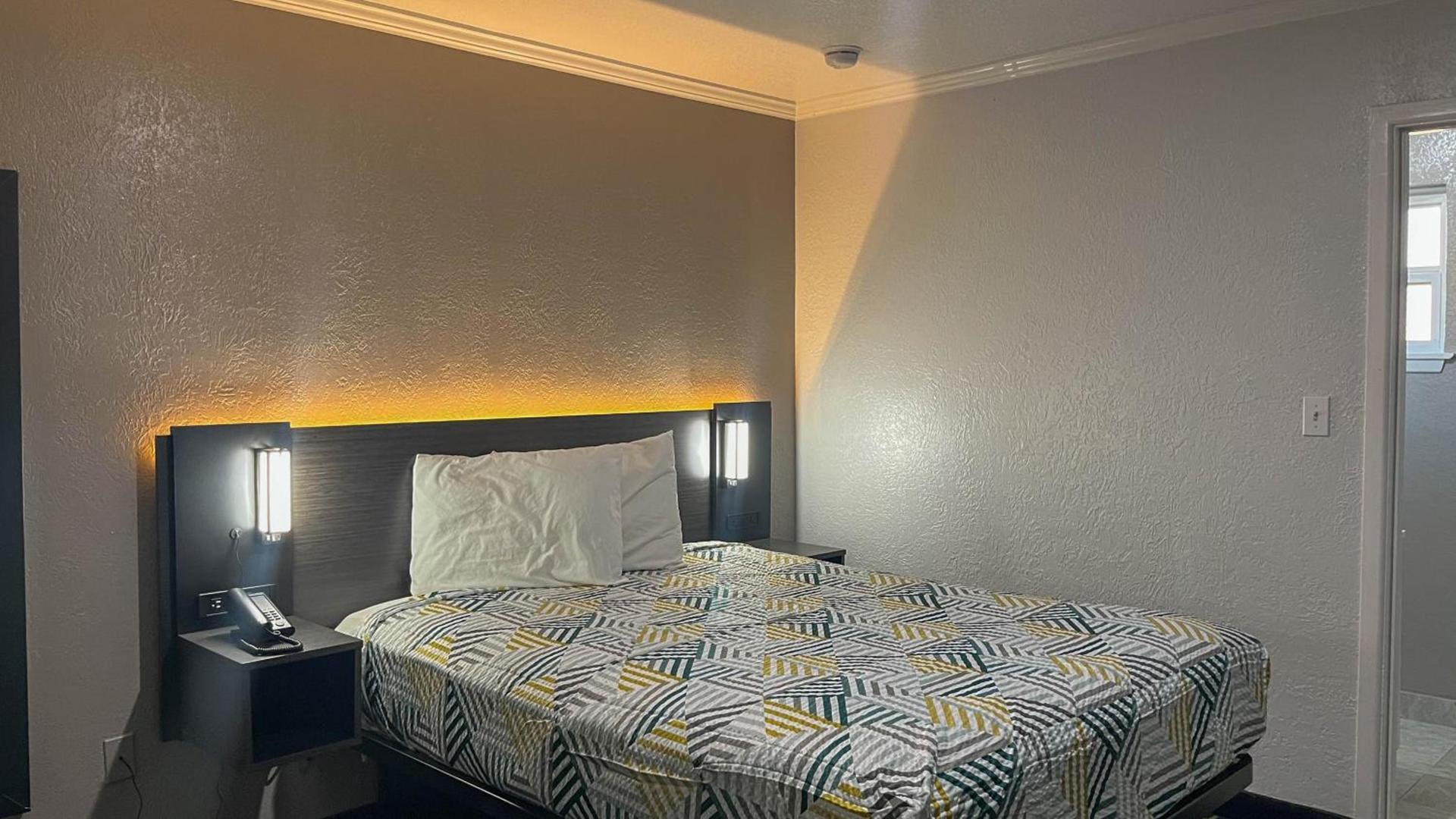 Motel 6 - Lamesa, TX photo 15