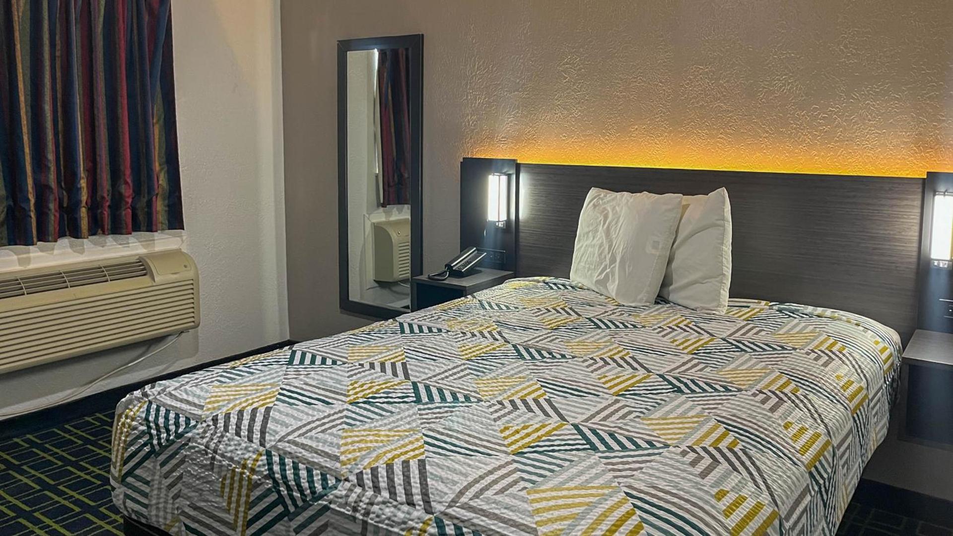 Motel 6 - Lamesa, TX photo 53