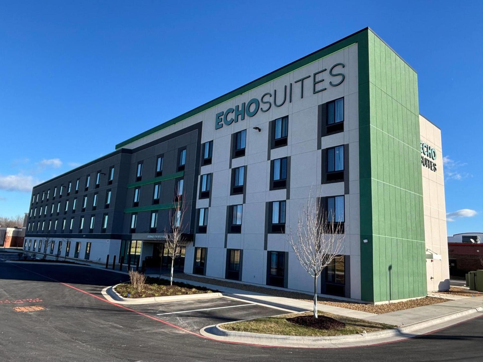 ECHO Suites Extended Stay by Wyndham Springfield Airport PLZ photo 1