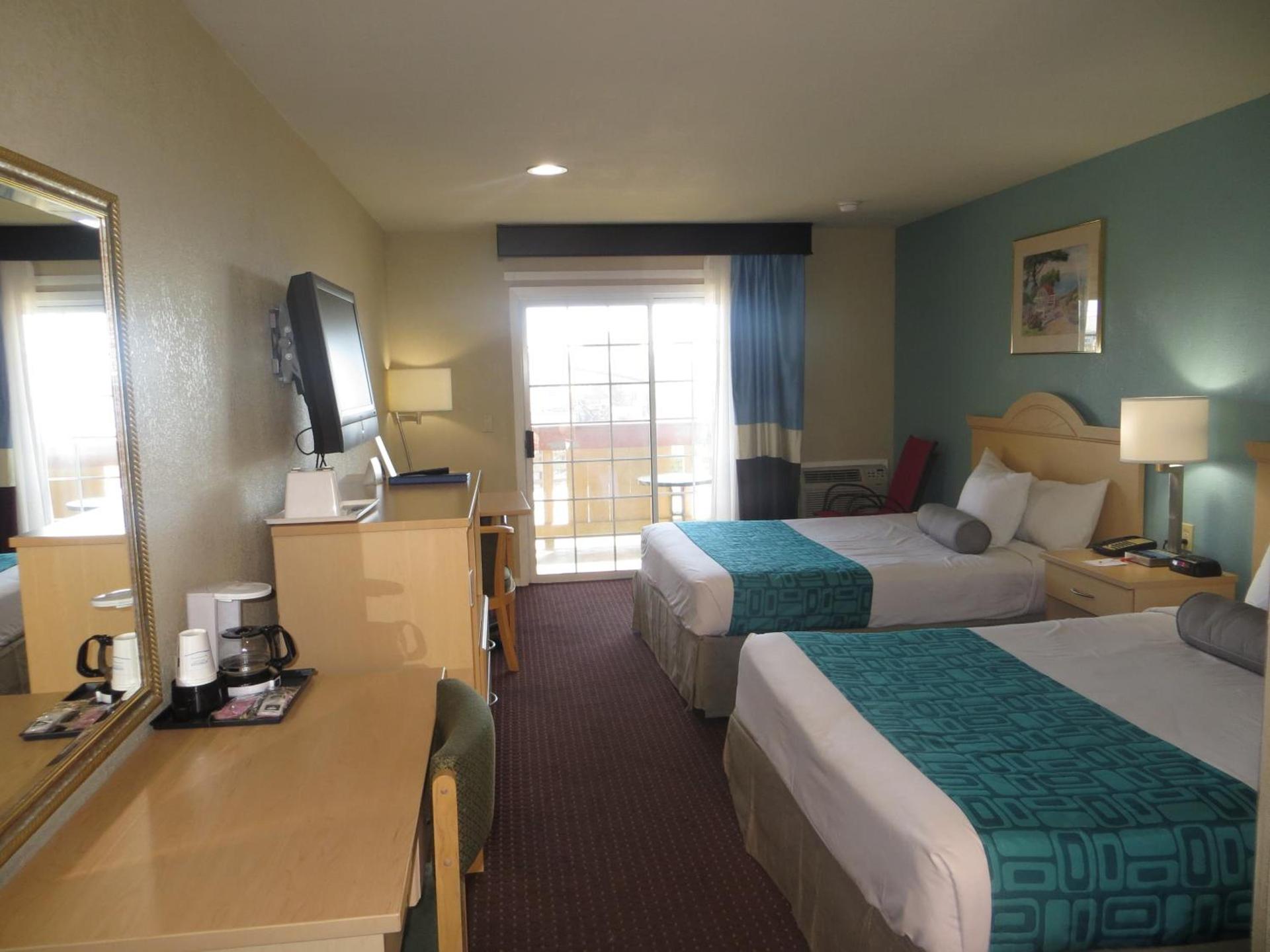 Howard Johnson by Wyndham Santa Cruz photo 73