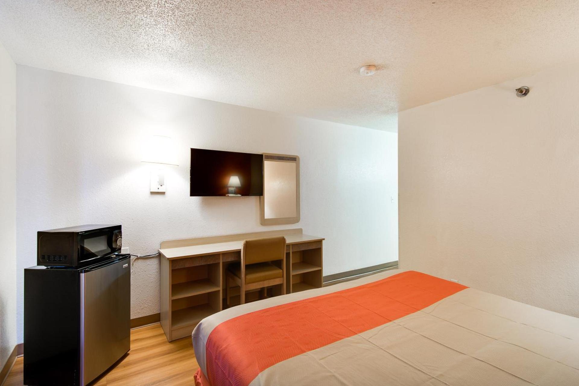 Motel 6-Waukegan, IL photo 15